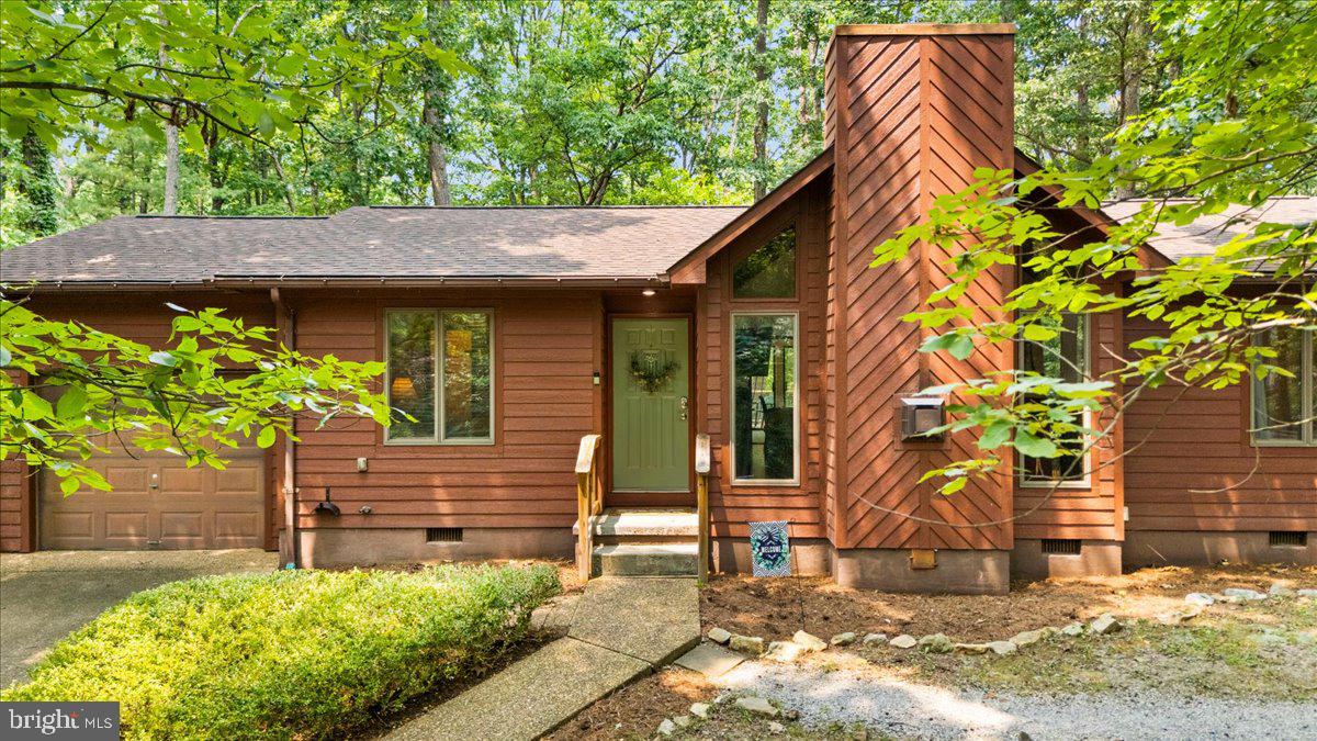 2699 LANIER LANE