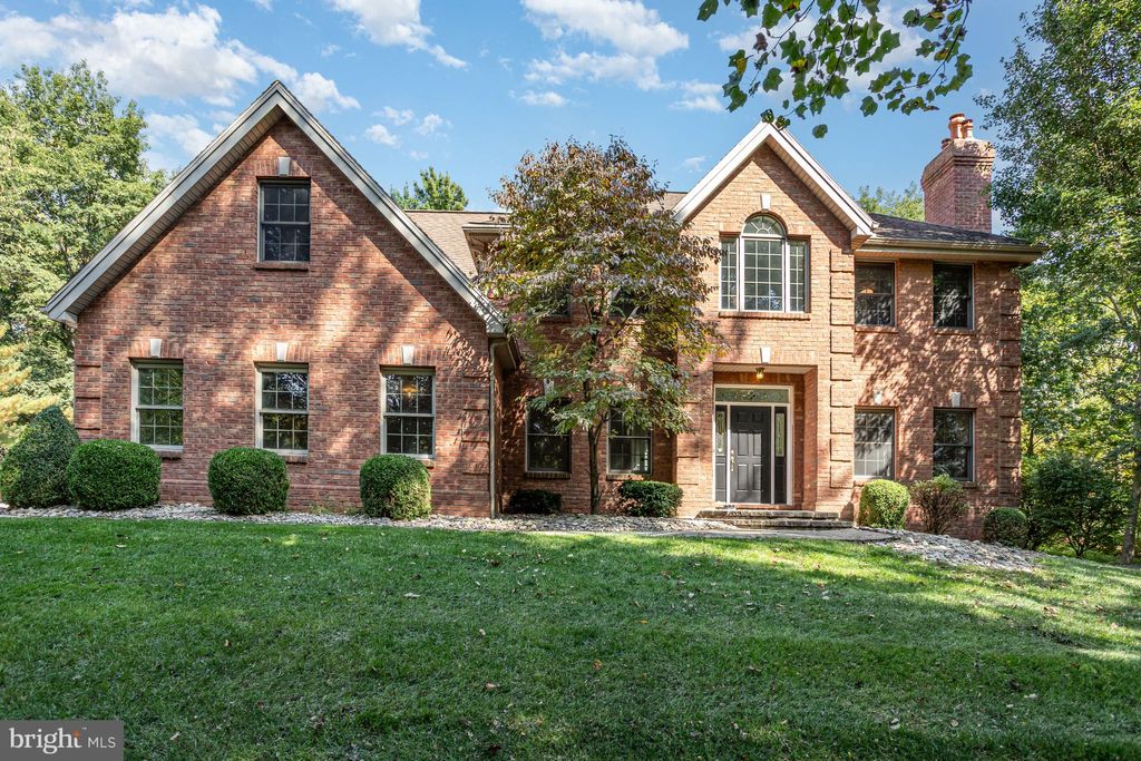 Photo of 6 Glencarron Court, DILLSBURG, PA 17019 (MLS # PAYK2090122)