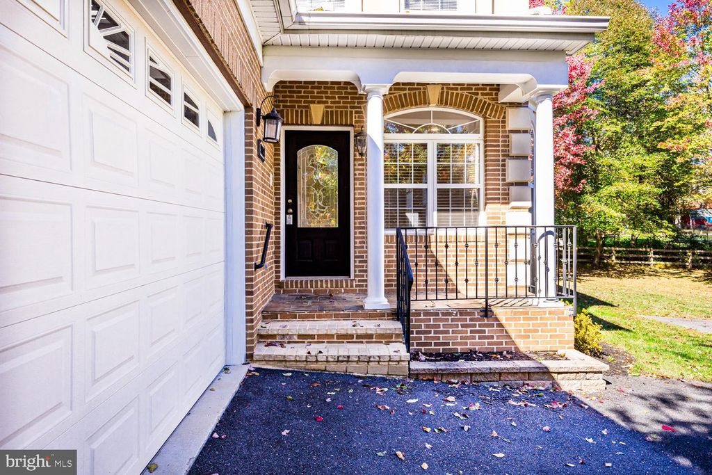 Photo of 5642 Waterloo Road, COLUMBIA, MD 21045 (MLS # MDHW2061086)