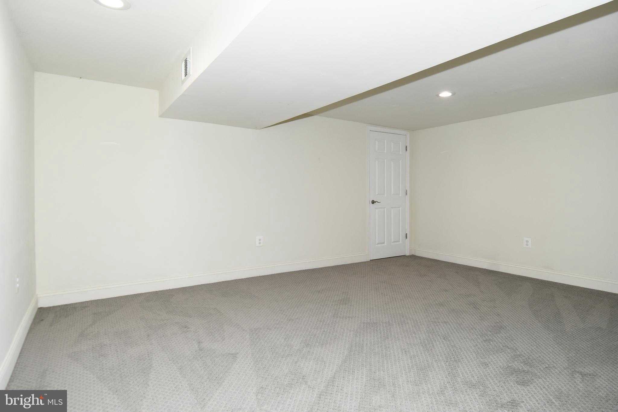 WINGATE - Residential Lease