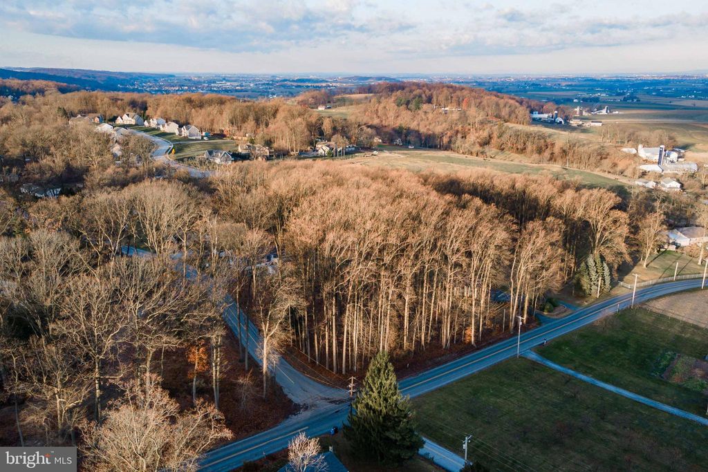 Photo of 702 Lime Quarry Road, GAP, PA 17527 (MLS # PALA2063604)