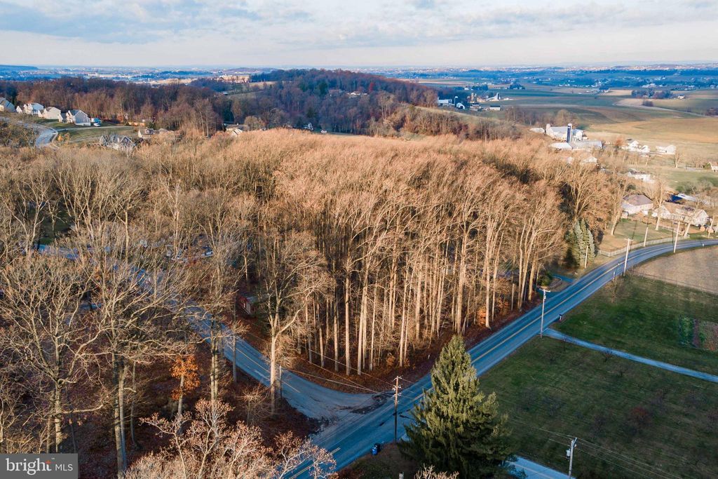 Photo of 702 Lime Quarry Road, GAP, PA 17527 (MLS # PALA2063604)