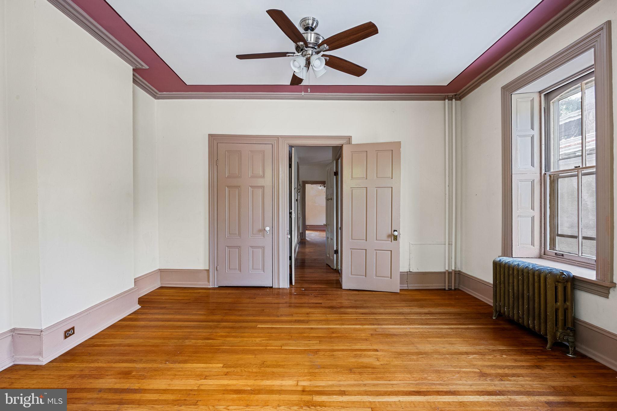 GERMANTOWN (WEST) - Commercial Sale