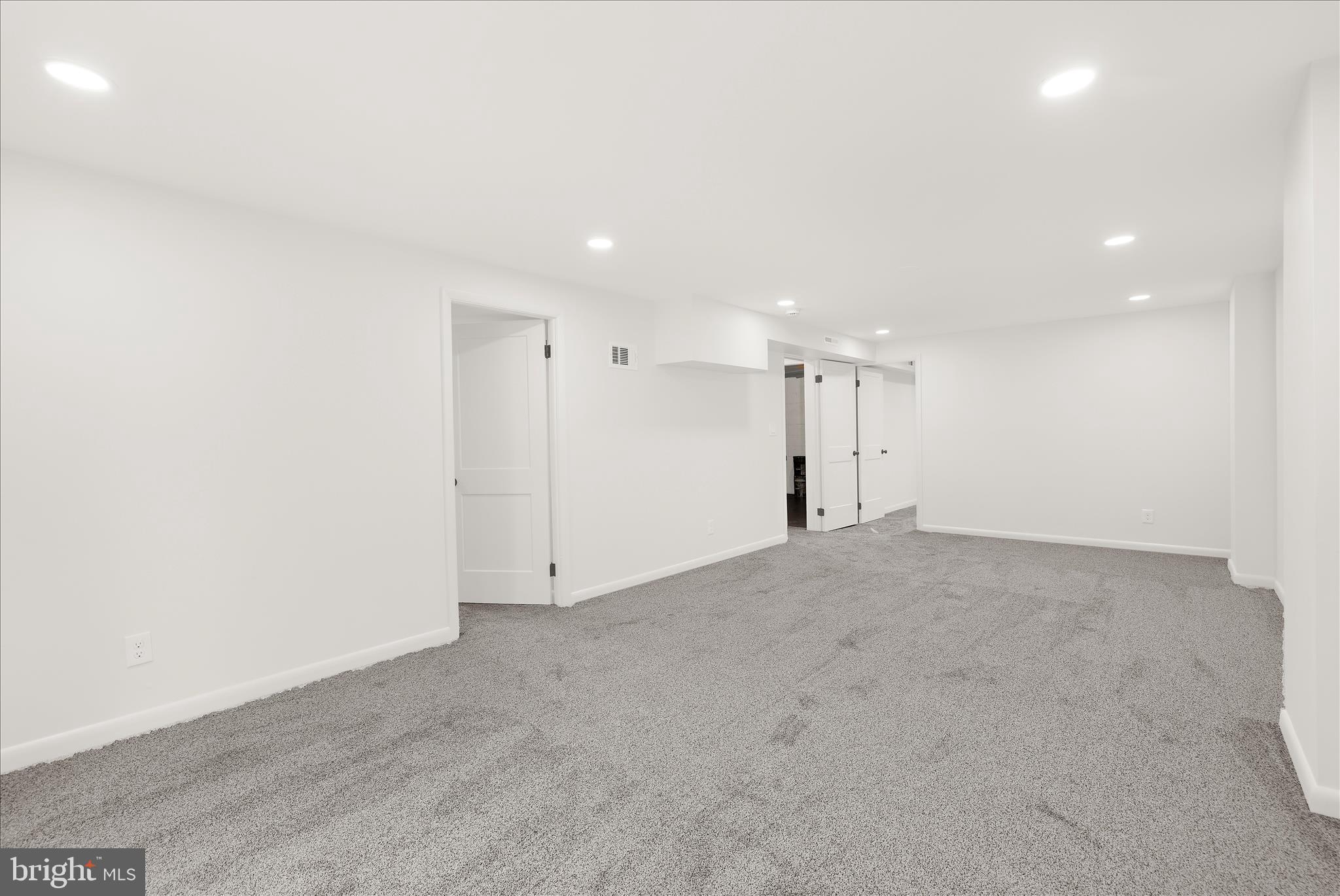 MILLERSVILLE - Residential