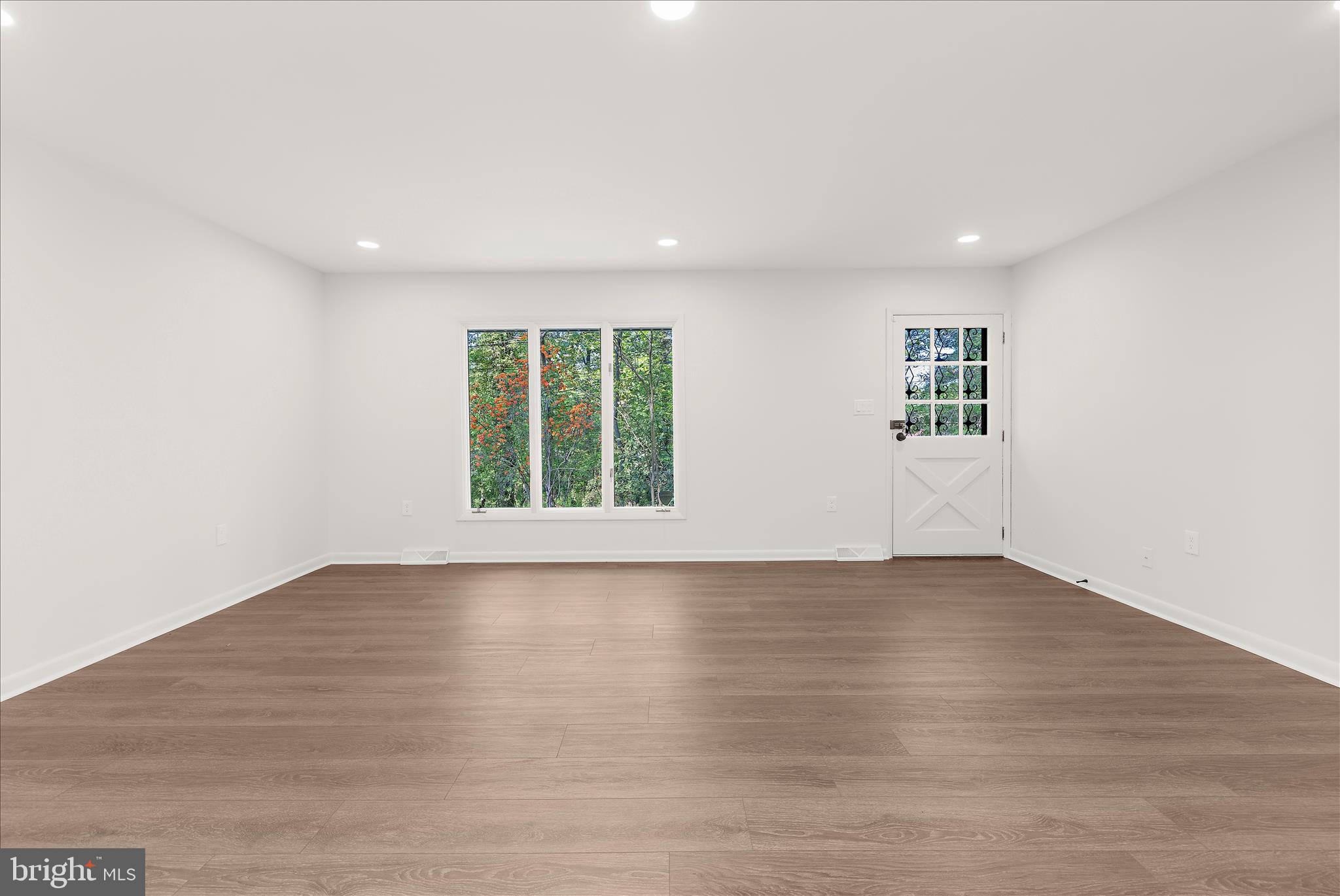 MILLERSVILLE - Residential