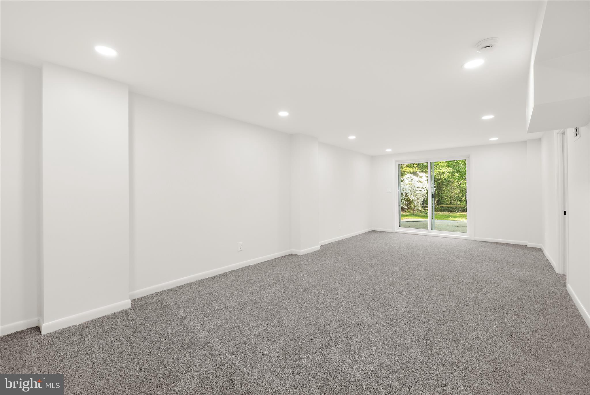 MILLERSVILLE - Residential