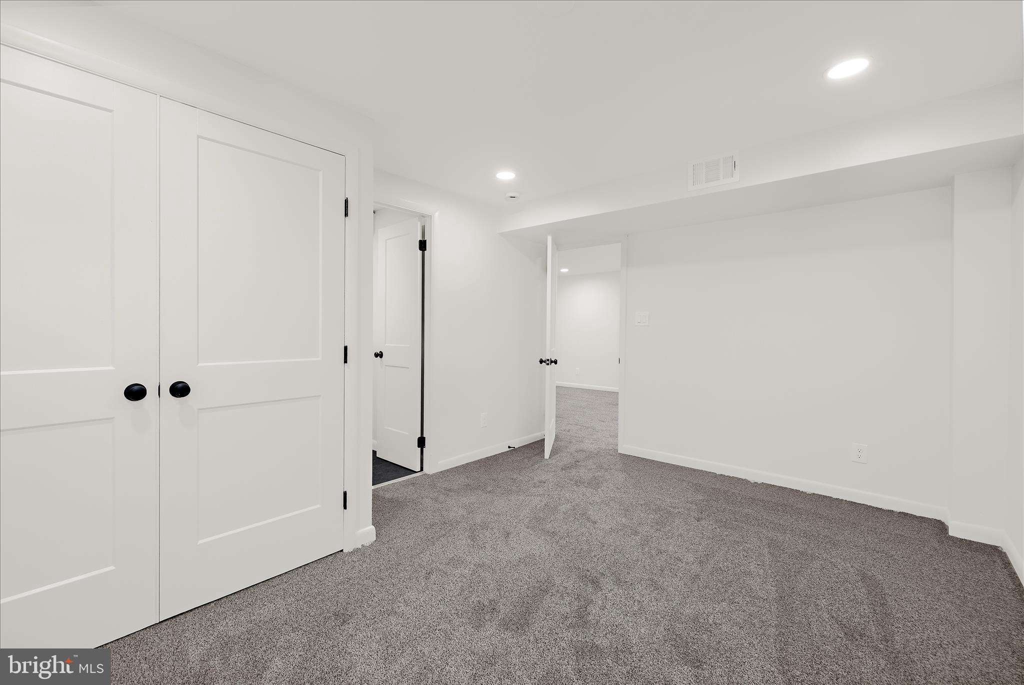 MILLERSVILLE - Residential