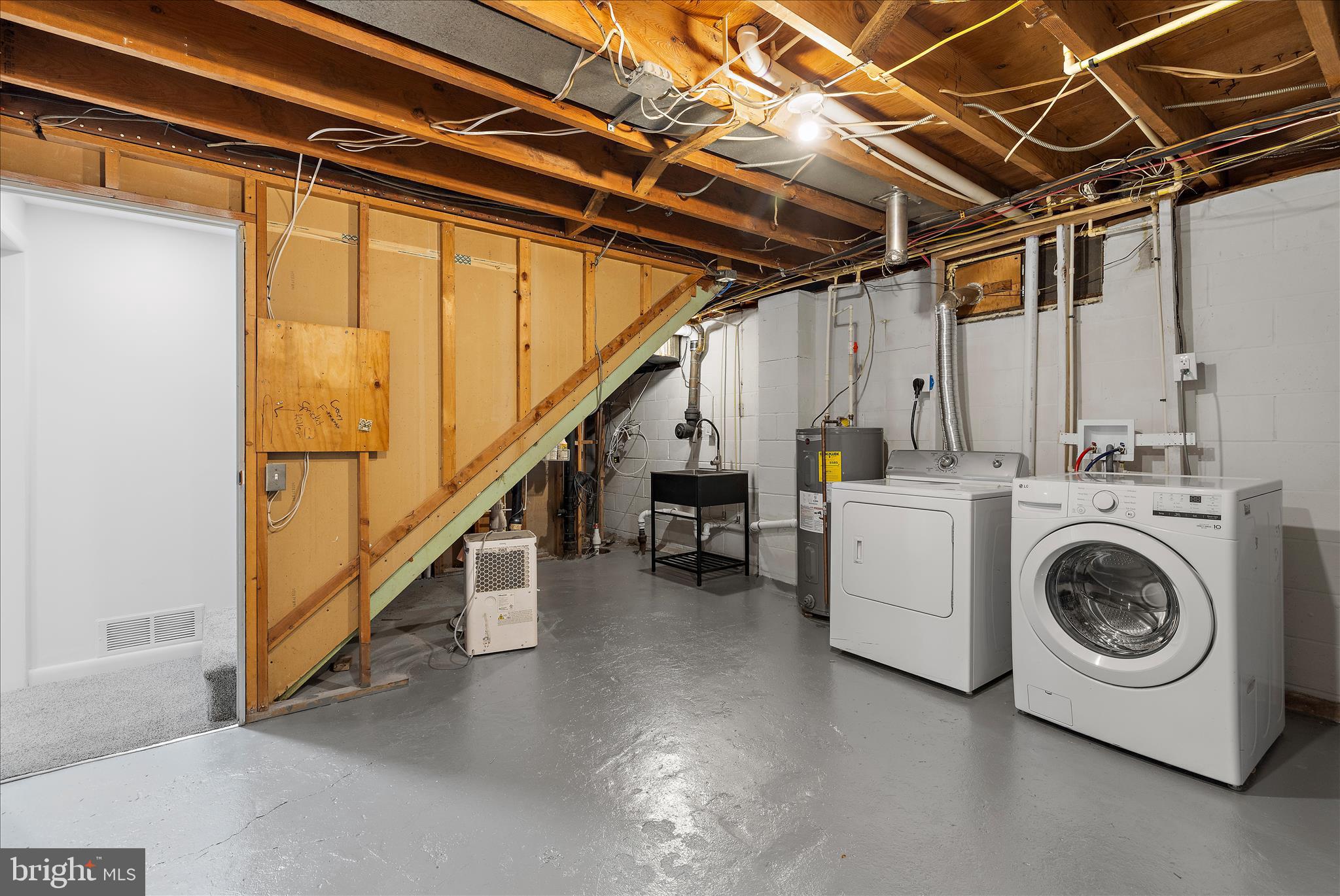 MILLERSVILLE - Residential