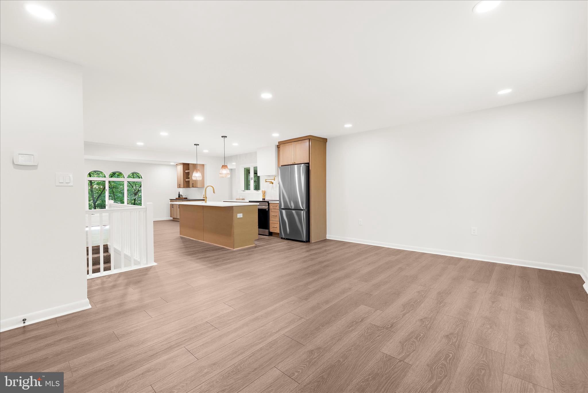 MILLERSVILLE - Residential