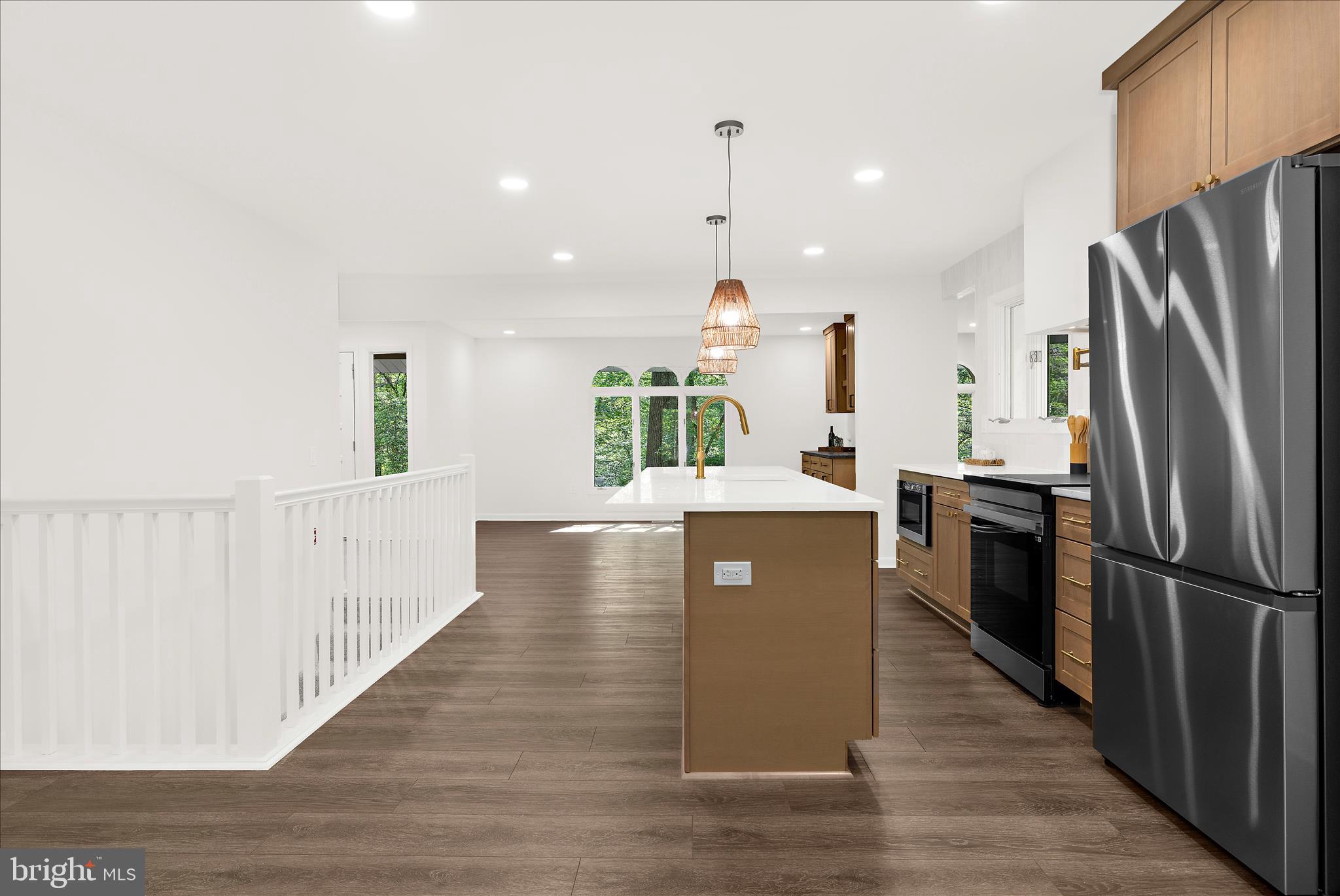 MILLERSVILLE - Residential