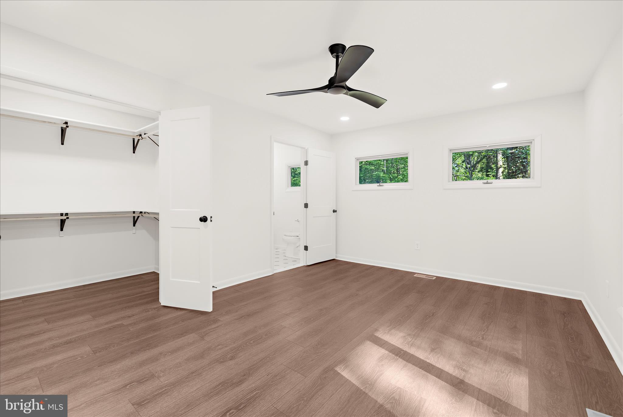 MILLERSVILLE - Residential