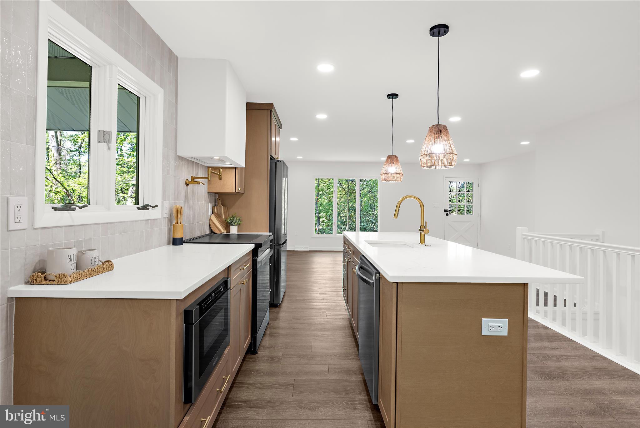 MILLERSVILLE - Residential