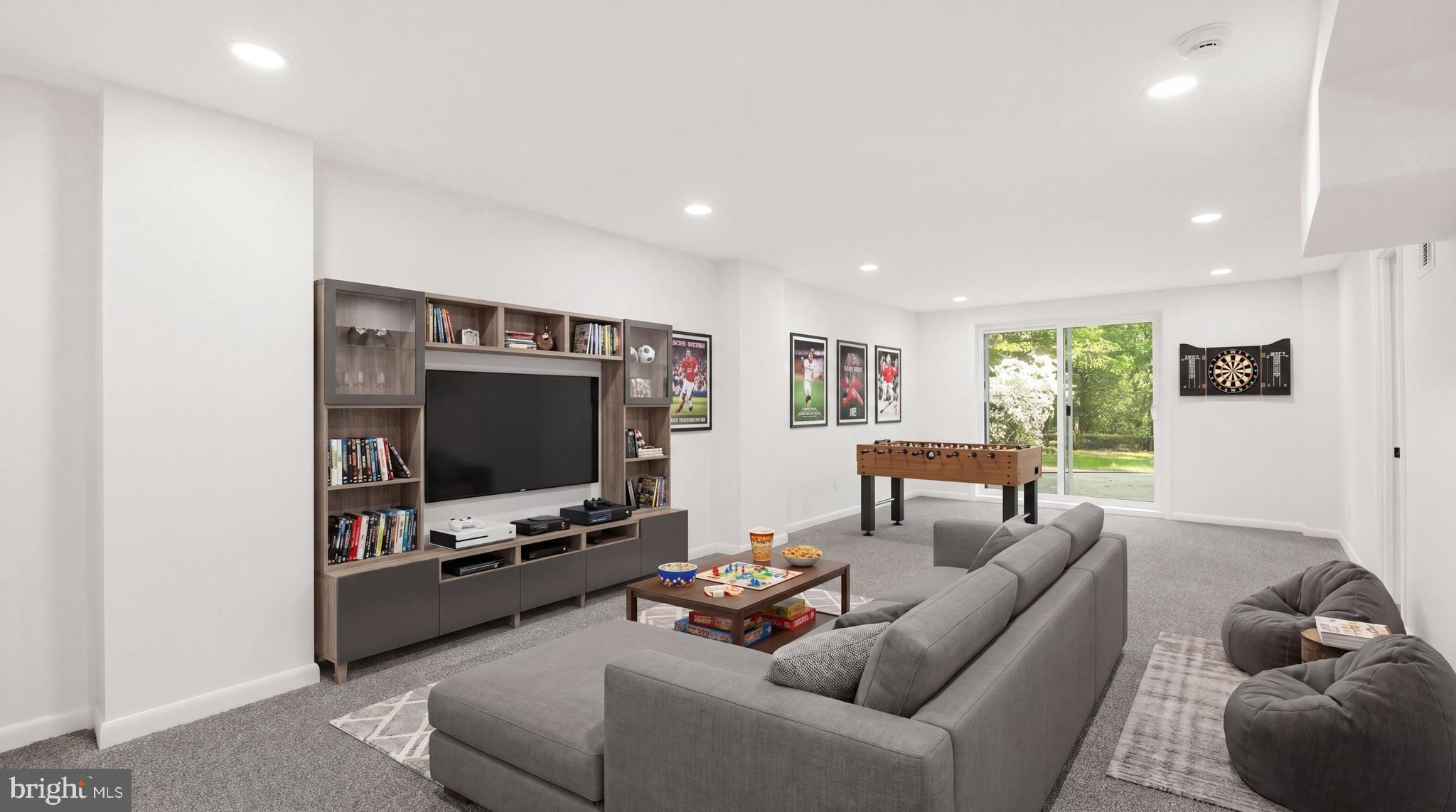 MILLERSVILLE - Residential