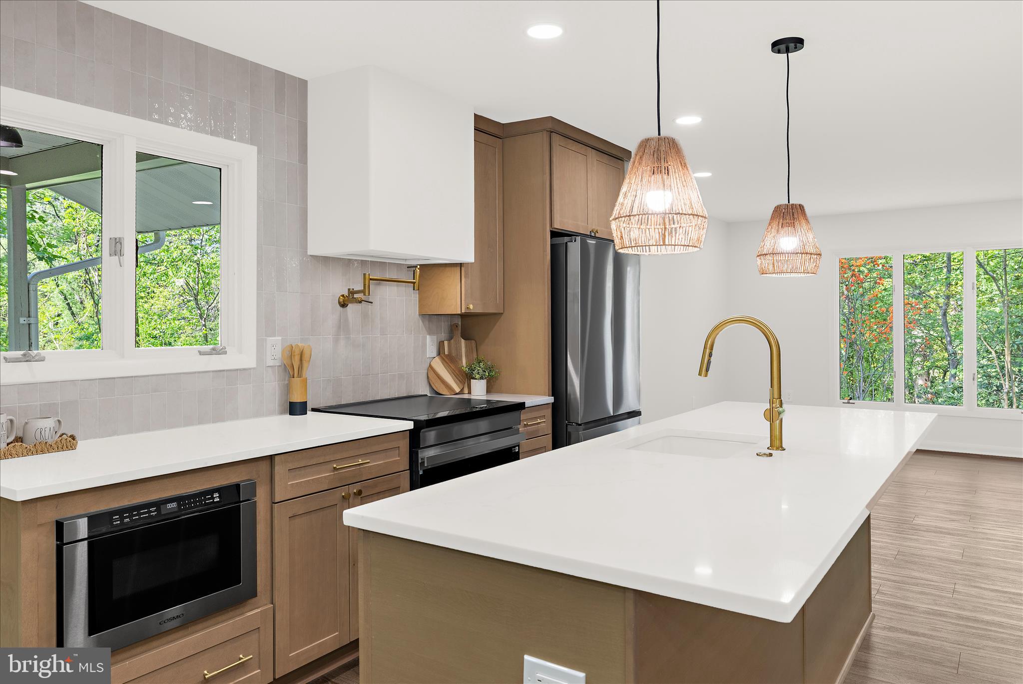 MILLERSVILLE - Residential