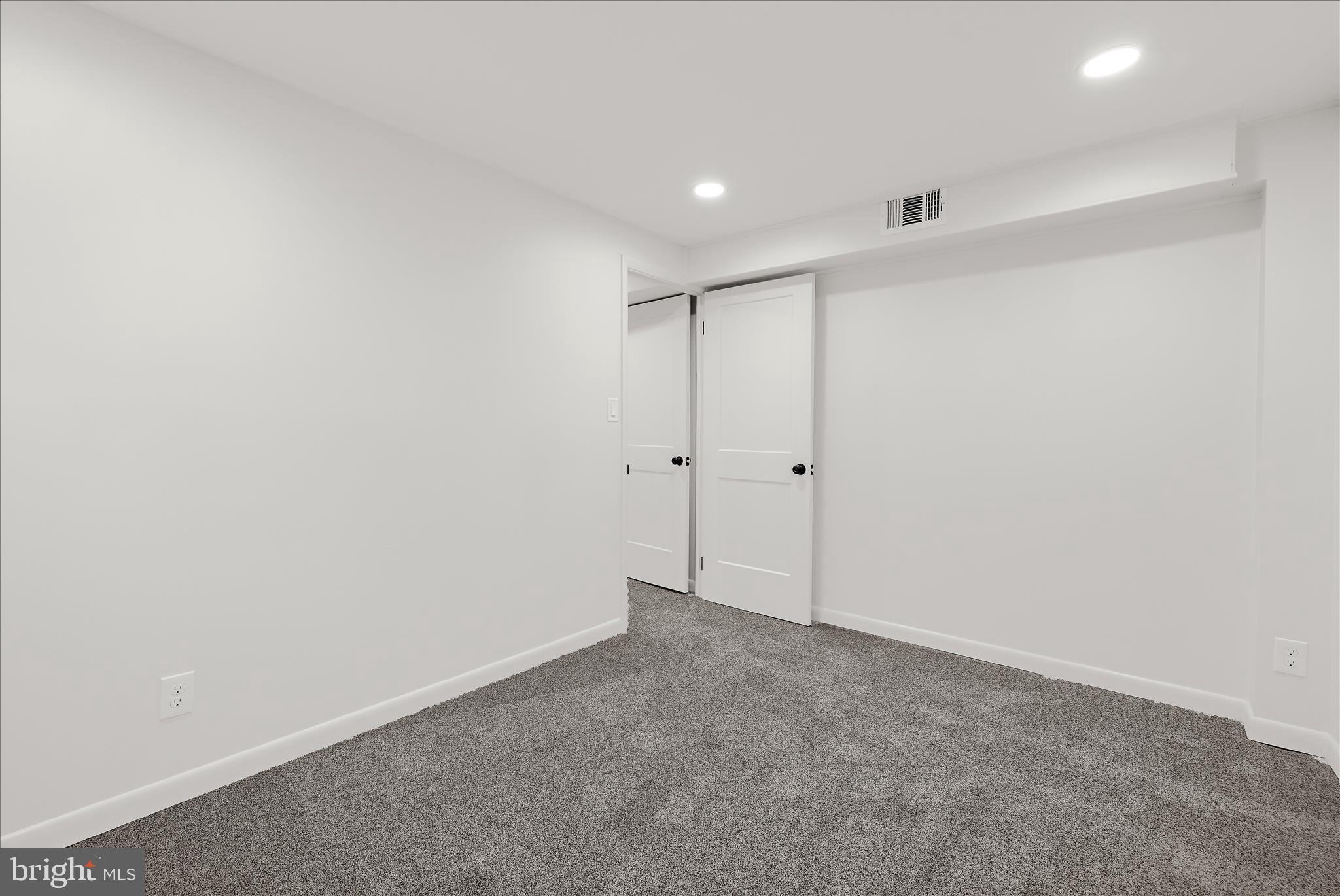 MILLERSVILLE - Residential