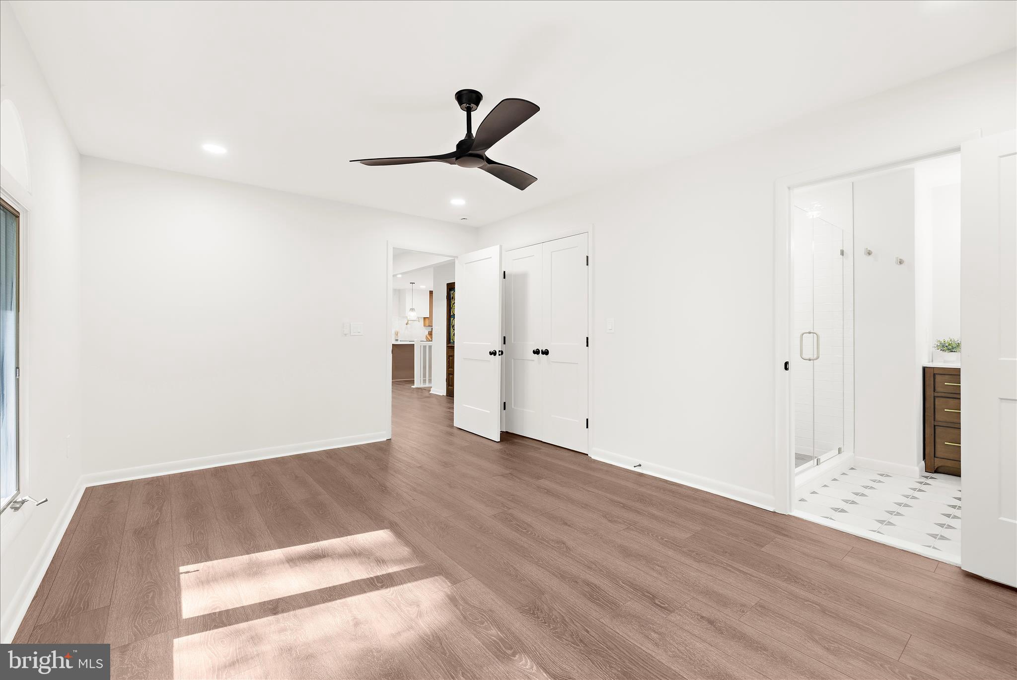 MILLERSVILLE - Residential