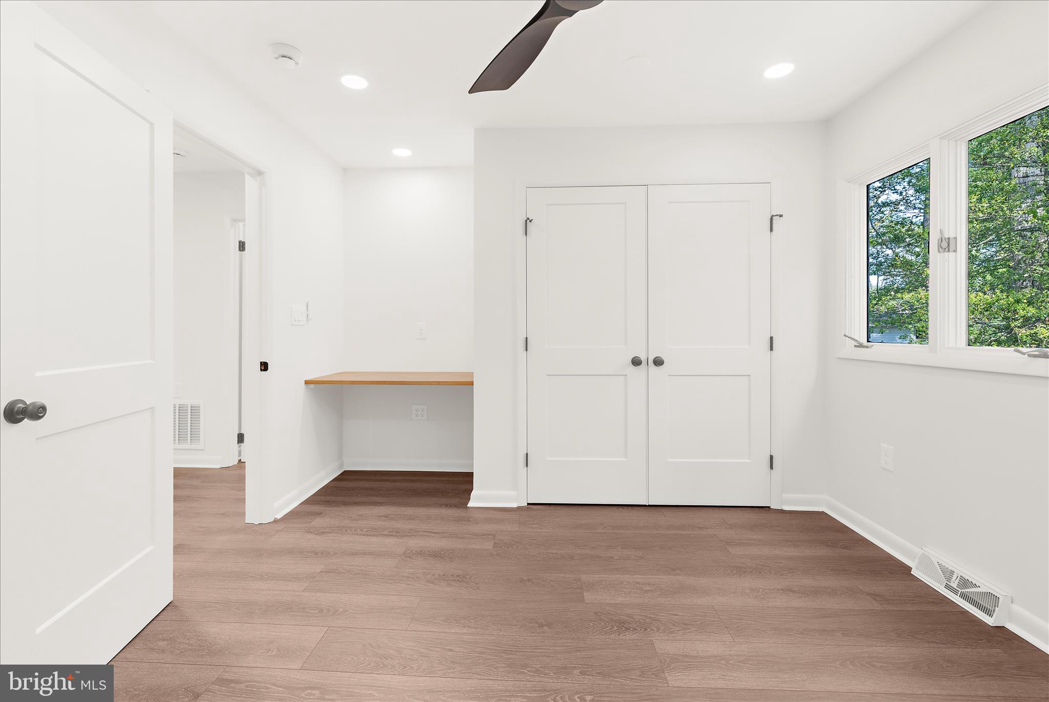 MILLERSVILLE - Residential