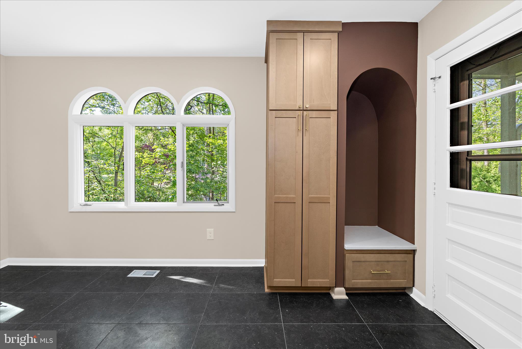 MILLERSVILLE - Residential