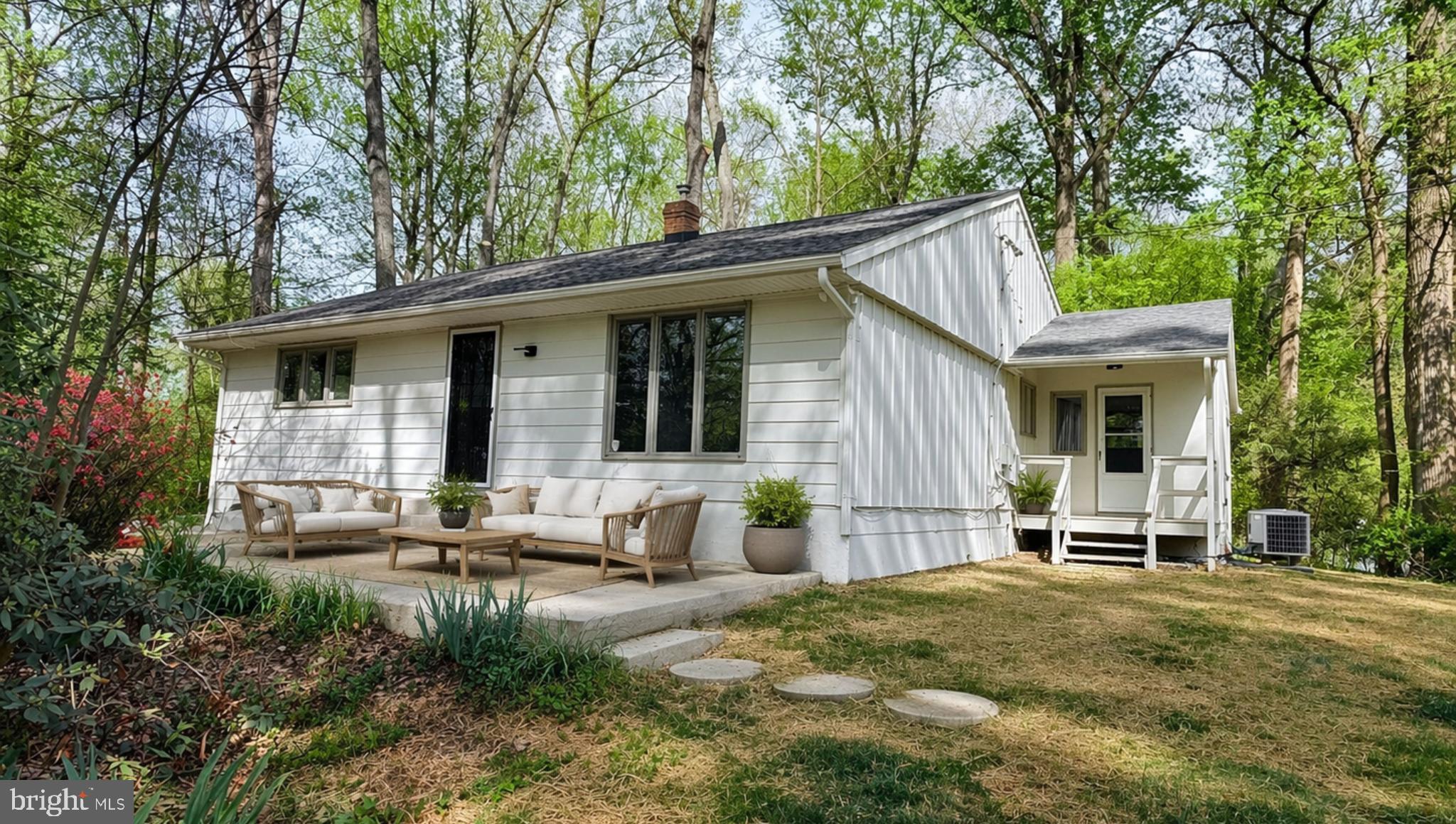 MILLERSVILLE - Residential