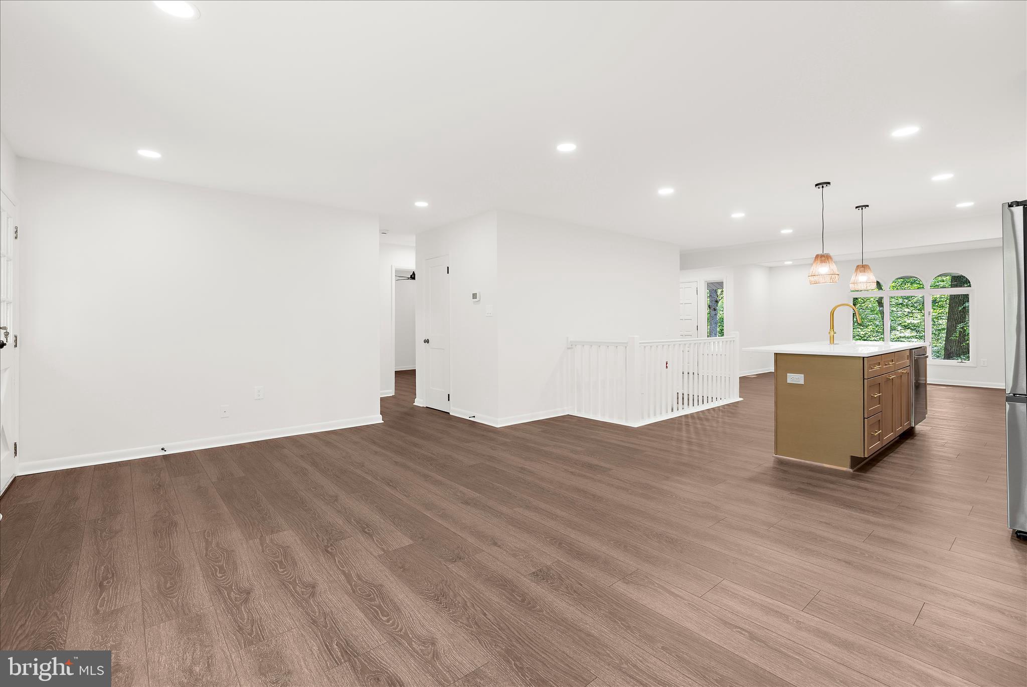 MILLERSVILLE - Residential