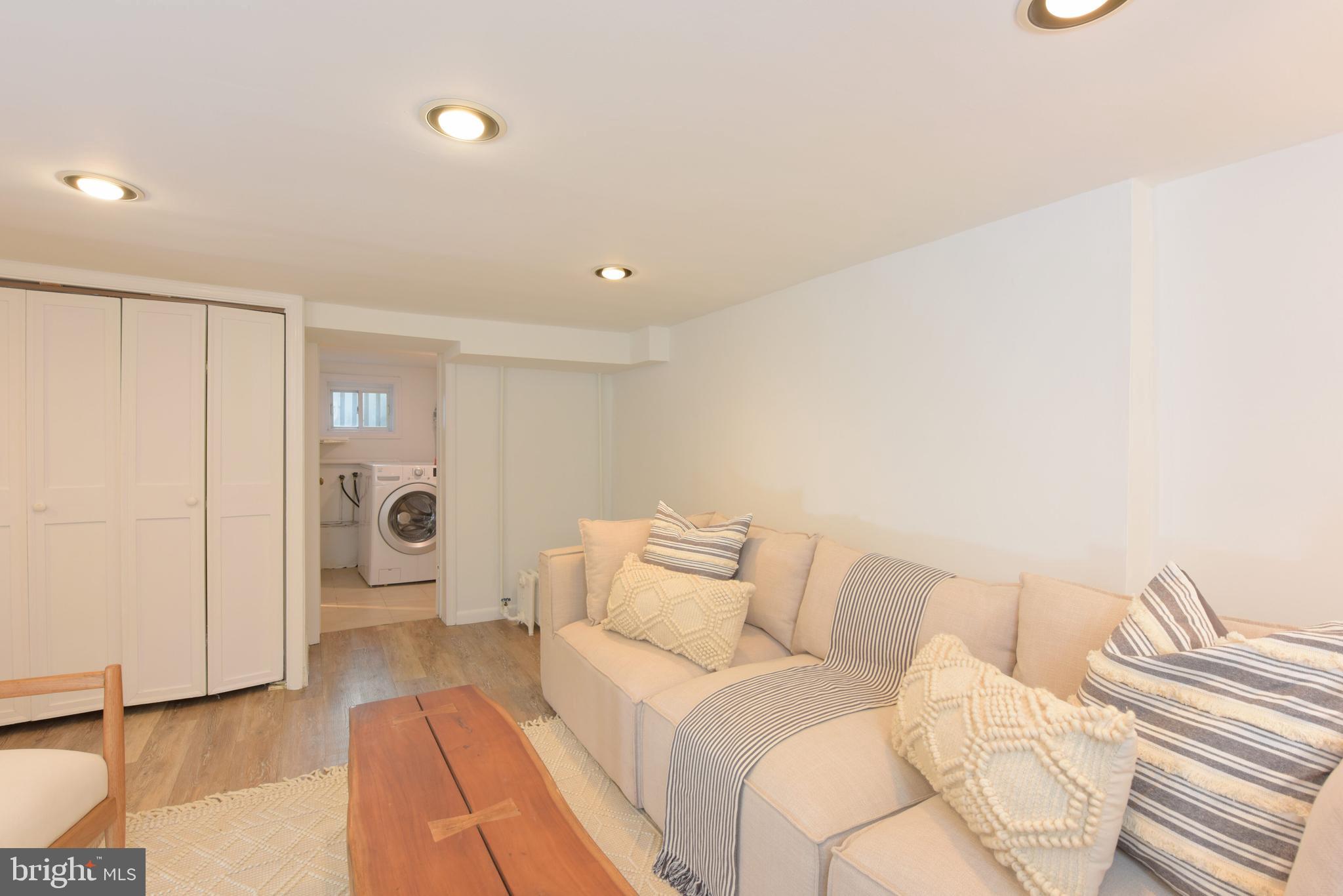 DEL RAY - Residential