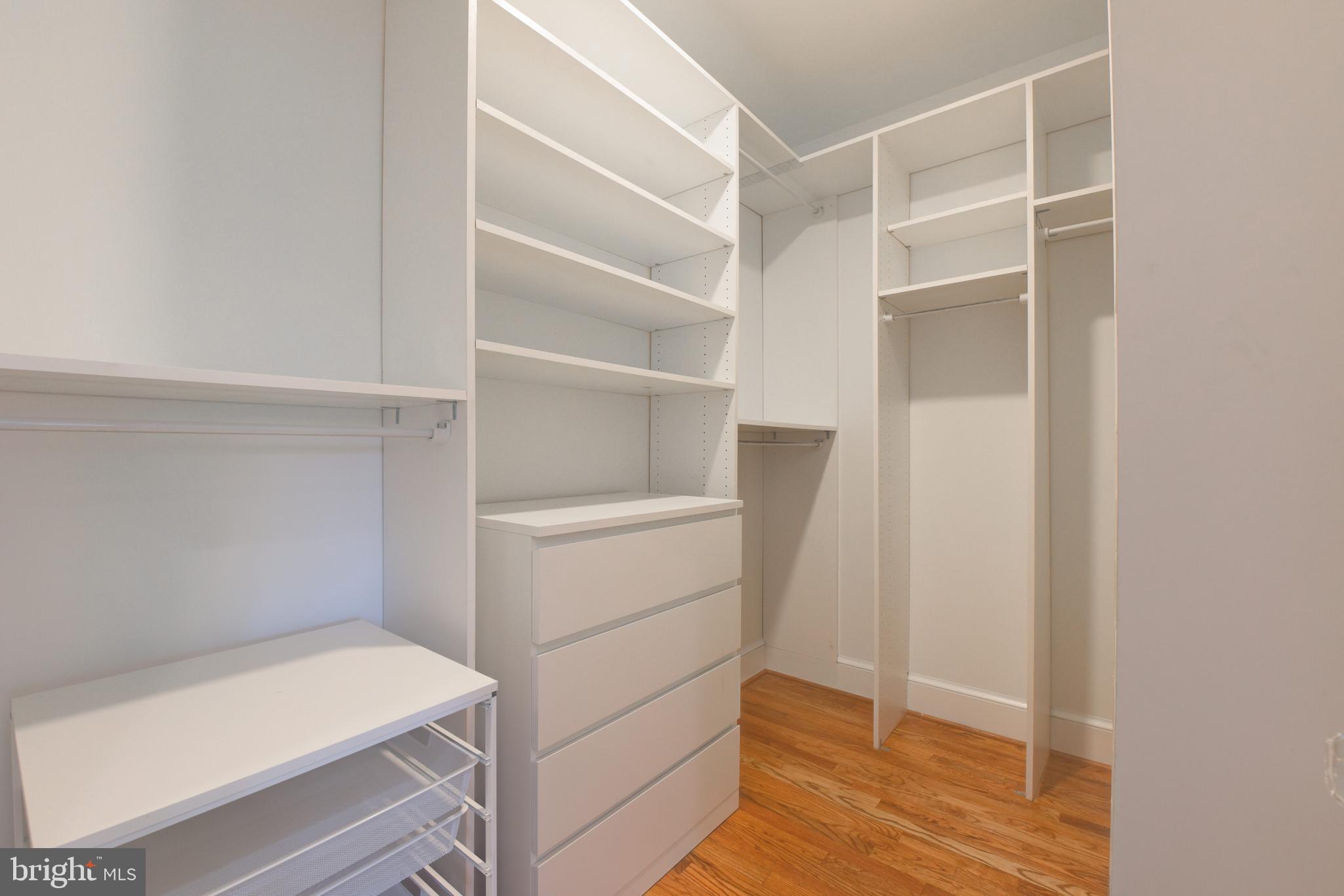 DEL RAY - Residential