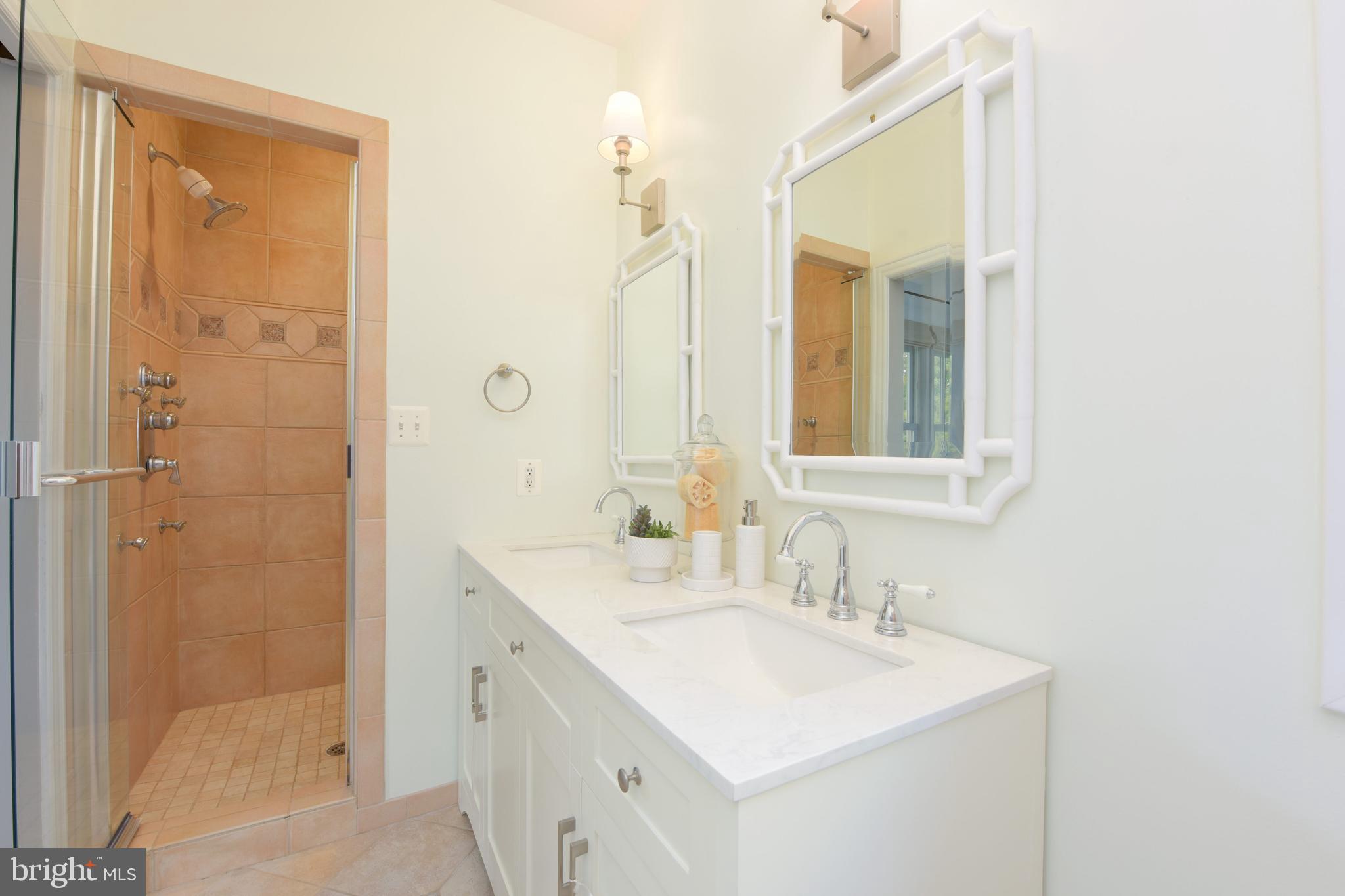 DEL RAY - Residential