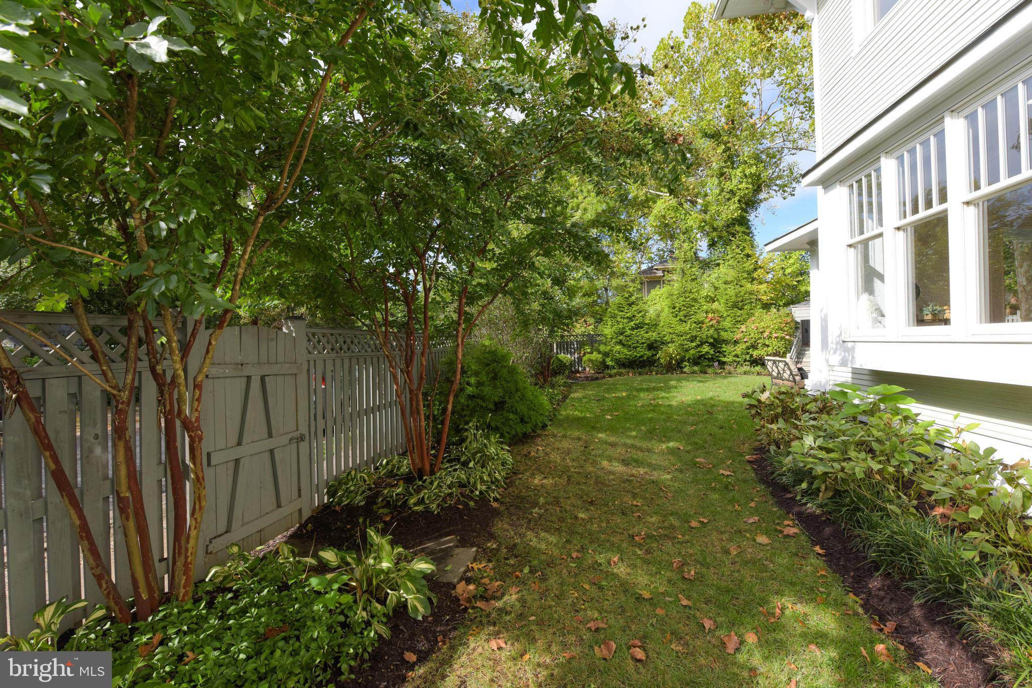 DEL RAY - Residential