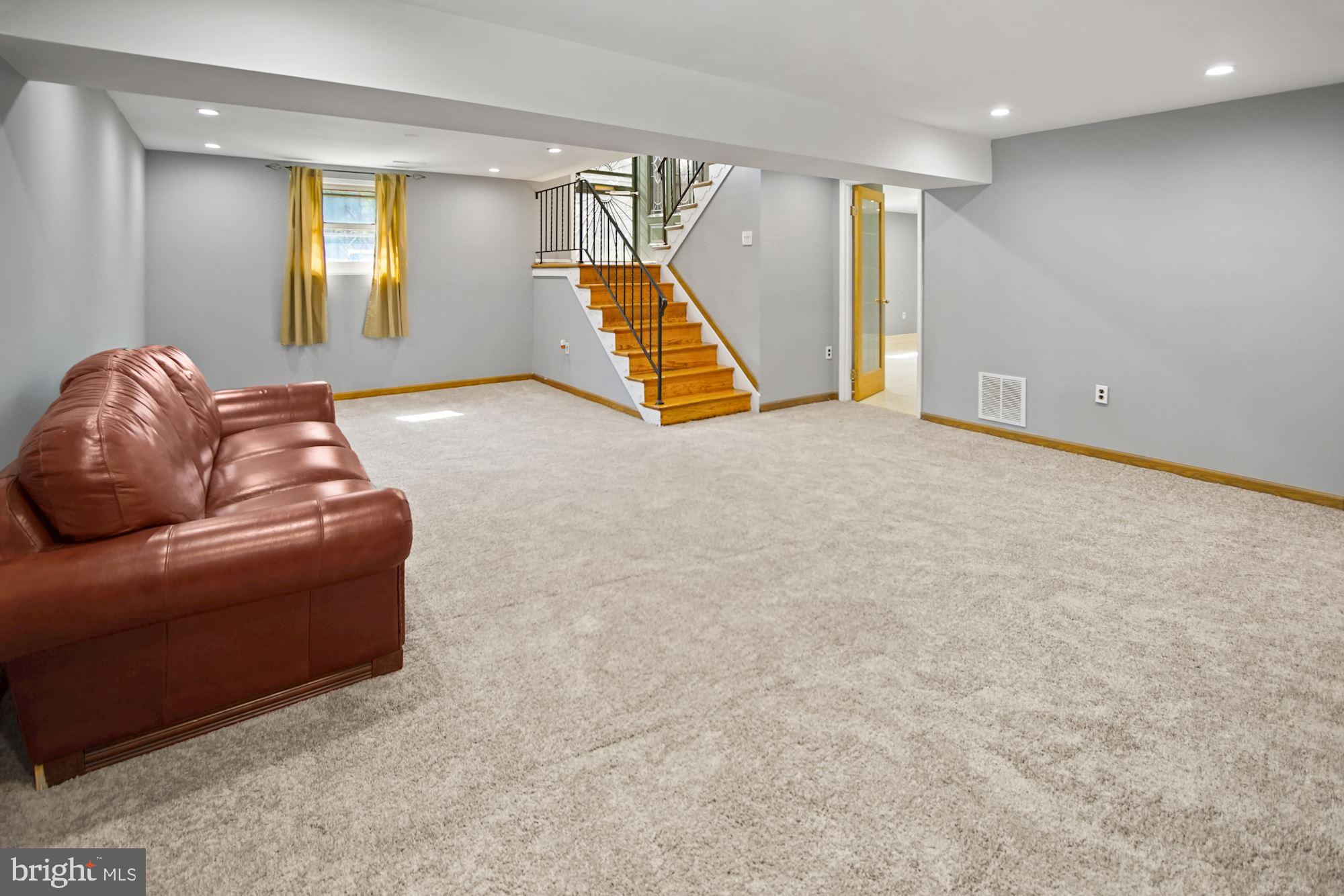 INDEPENDENCE ESTATES - Residential