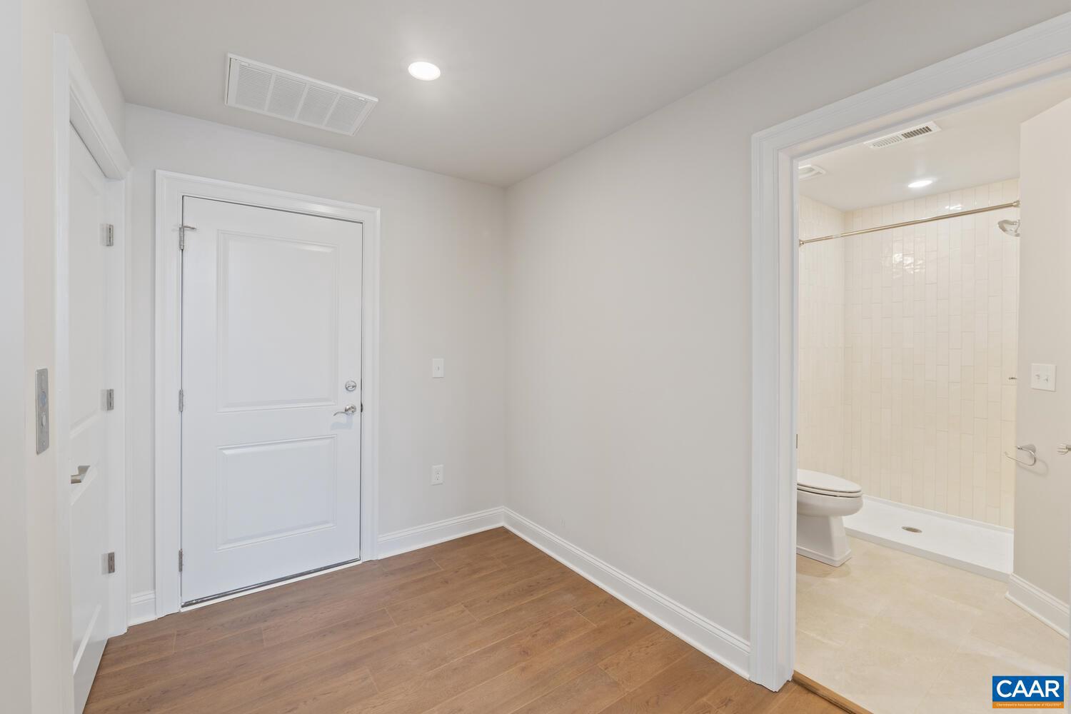 OLD TRAIL - Residential