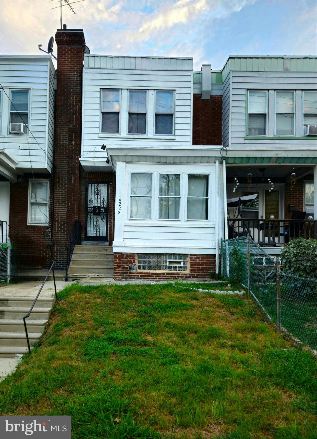 Mayfair Duplex: A Turnkey Investment Opportunity
Welcome to this charming and fully updated 2-unit duplex in West Mayfair's 19136 zip code. Both units are completely turnkey, having been freshly painted and are in very good condition. This property offers a fantastic investment opportunity or the perfect setup for owner-occupancy with rental income.
The property provides individual entrances for each unit, ensuring privacy for both tenants. Additional amenities include a front yard, back patio, a full basement, and a rear driveway for convenient off-street parking.
First Floor Unit Highlights (2 Bedrooms, 1 Bathroom):
Spacious living room and dining room with beautiful original hardwood flooring.
Sun-filled indoor porch, perfect for a sunroom or reading nook.
Ceiling fans in both the indoor porch and dining room.
Kitchen equipped with a gas range, refrigerator, and plenty of cabinet space.
Two generously sized bedrooms with wall-to-wall carpeting.
Convenient in-unit laundry area with a washer and dryer.
Access to the basement, which spans the entire length of the home, providing ample storage and a utility area.
Direct exit to the rear driveway.
Second Floor Unit Highlights (1 Bedroom, 1 Bathroom):
Spacious living room with wall-to-wall carpeting and a ceiling fan.
Eat-in kitchen with a refrigerator and gas range.
Up graded Bathroom
Generously sized bedroom with a closet, ceiling fan, and wall-to-wall carpeting.