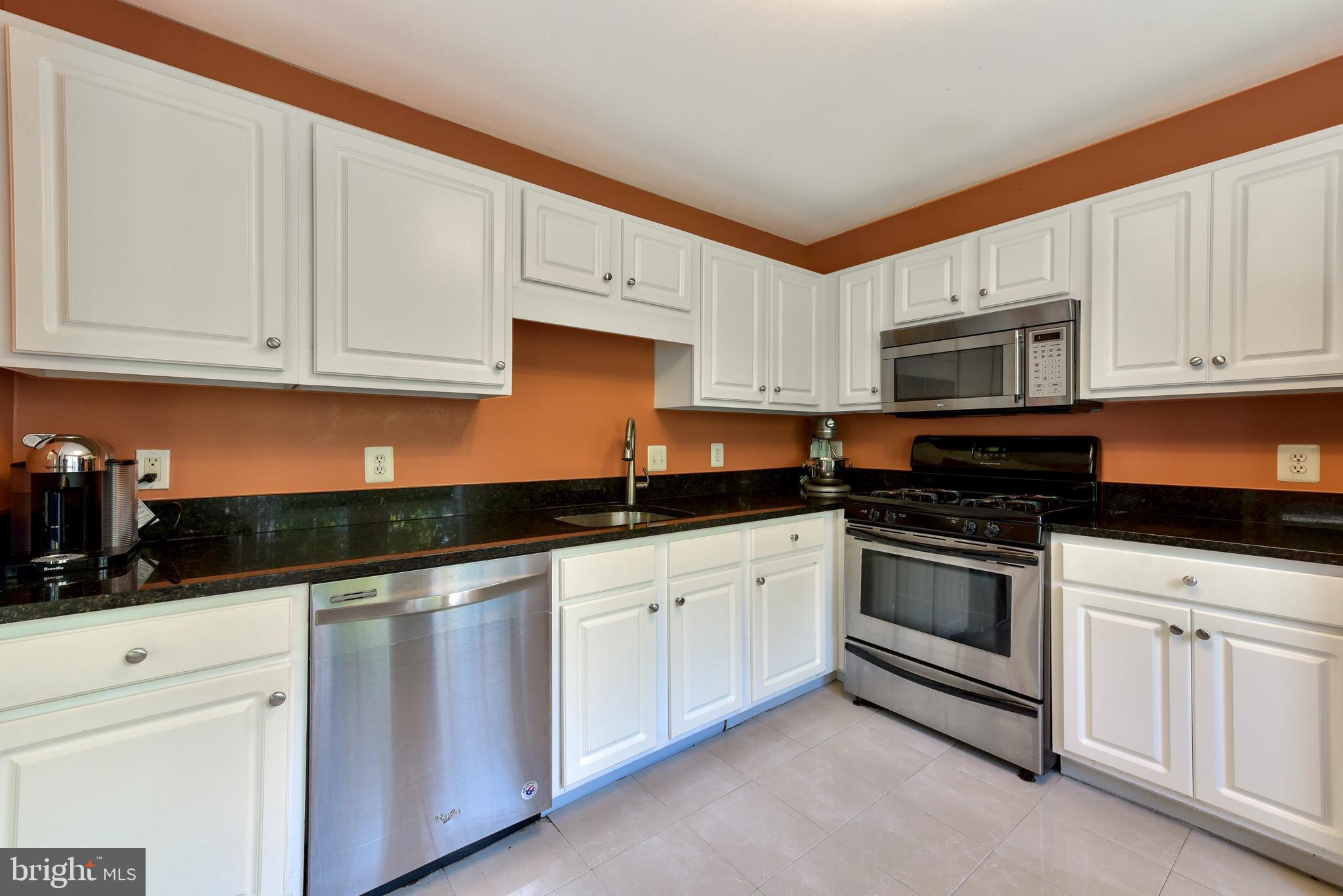 CHATHAM GREEN CONDOMINIUM - Residential