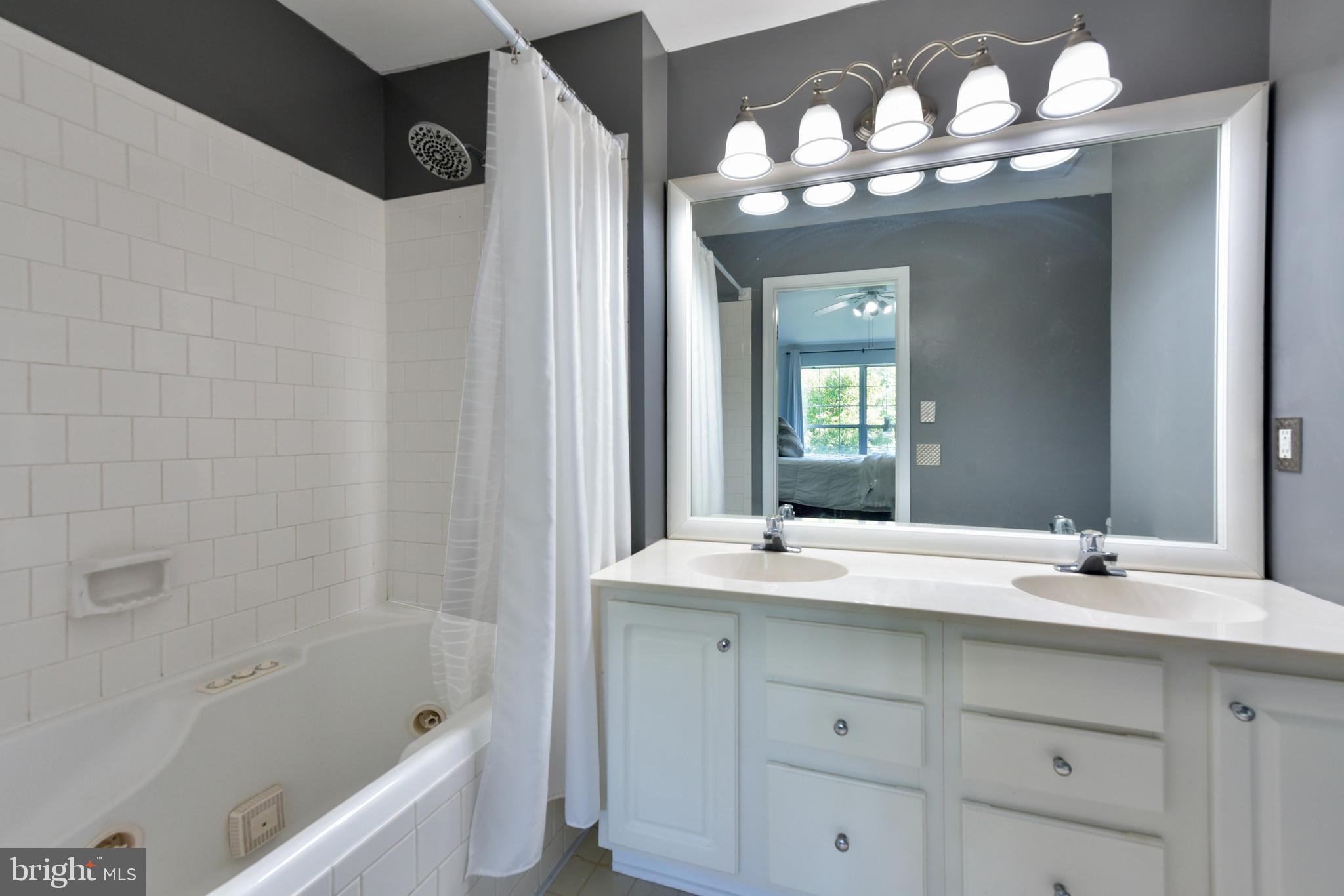 CHATHAM GREEN CONDOMINIUM - Residential