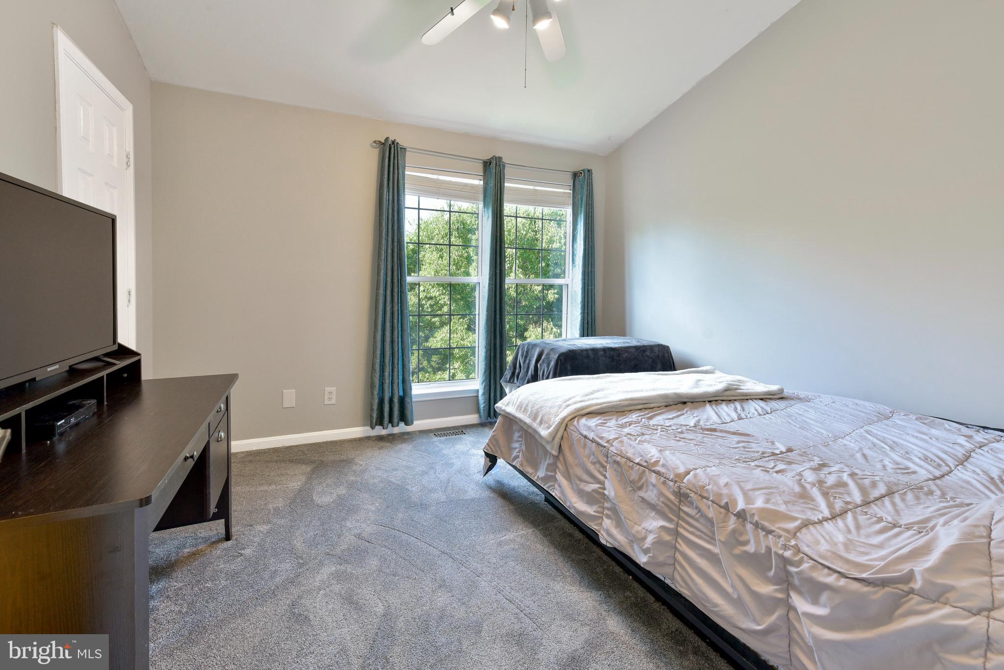 CHATHAM GREEN CONDOMINIUM - Residential