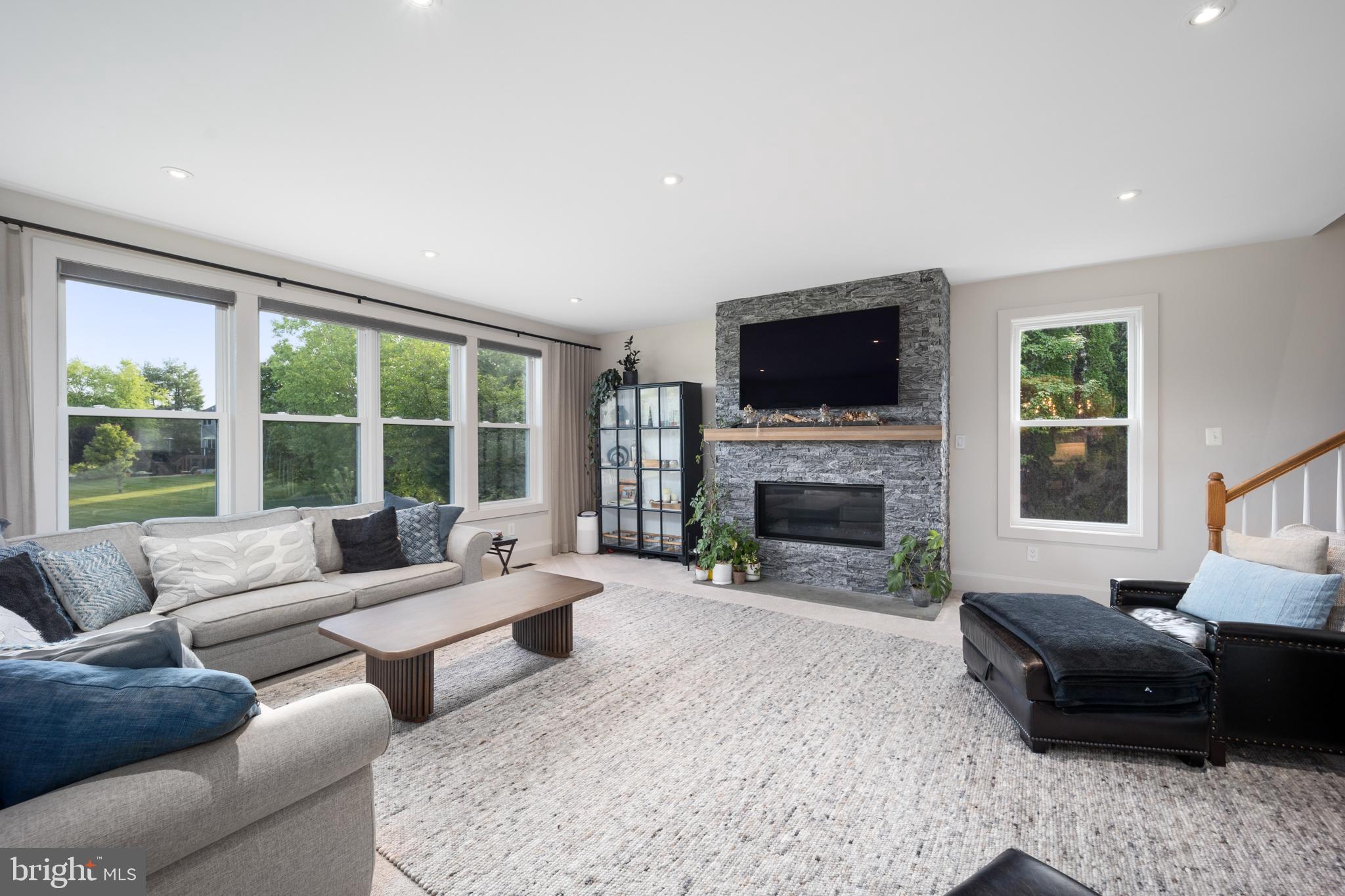 PICKERING MEADOWS - Residential