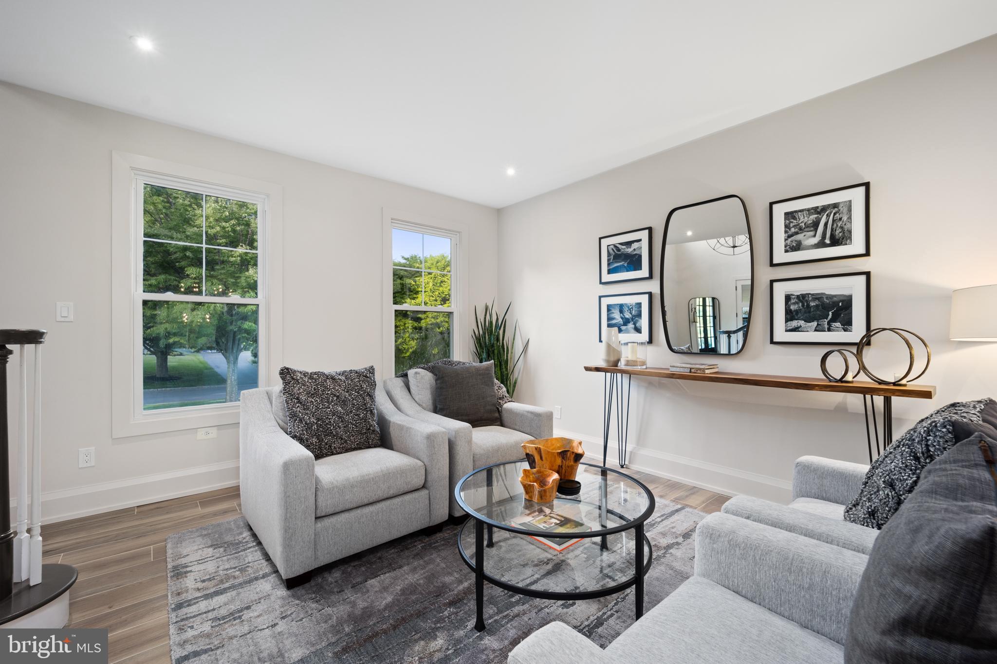 PICKERING MEADOWS - Residential