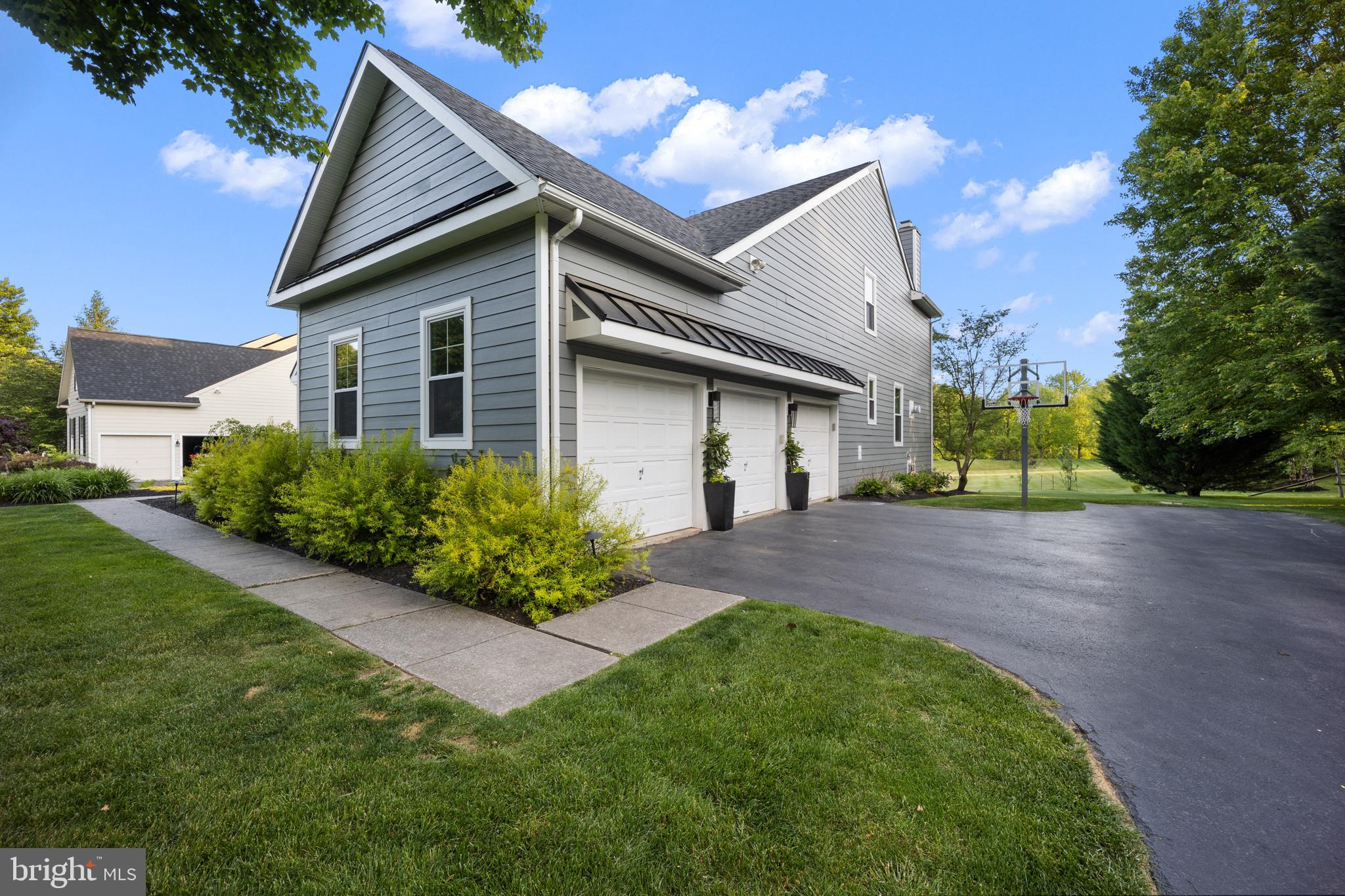 PICKERING MEADOWS - Residential