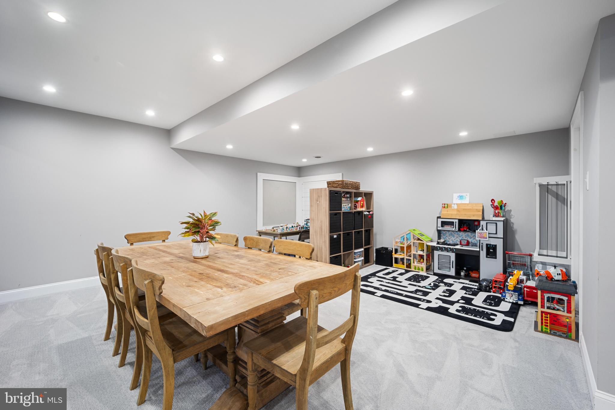 PICKERING MEADOWS - Residential