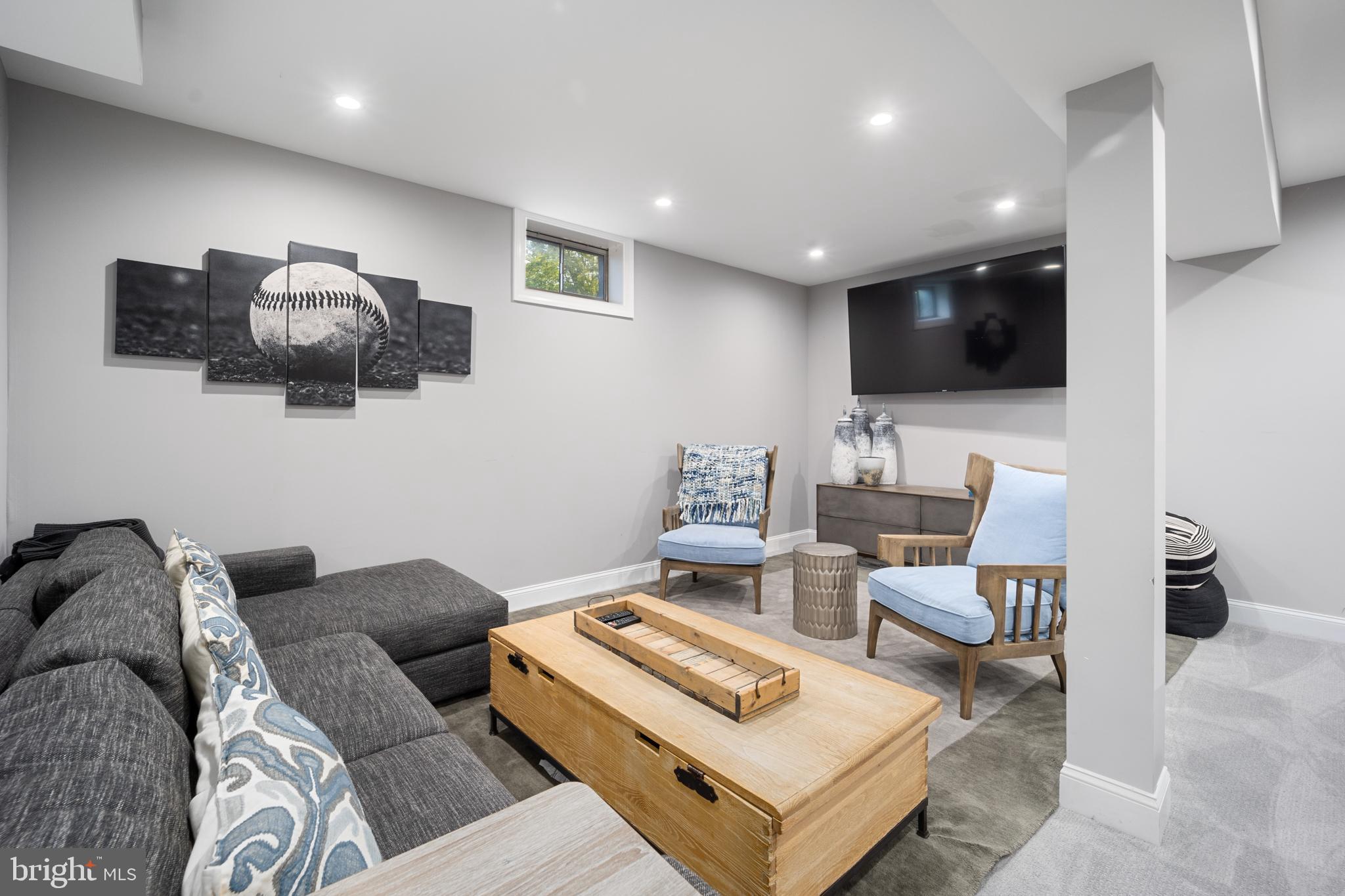 PICKERING MEADOWS - Residential