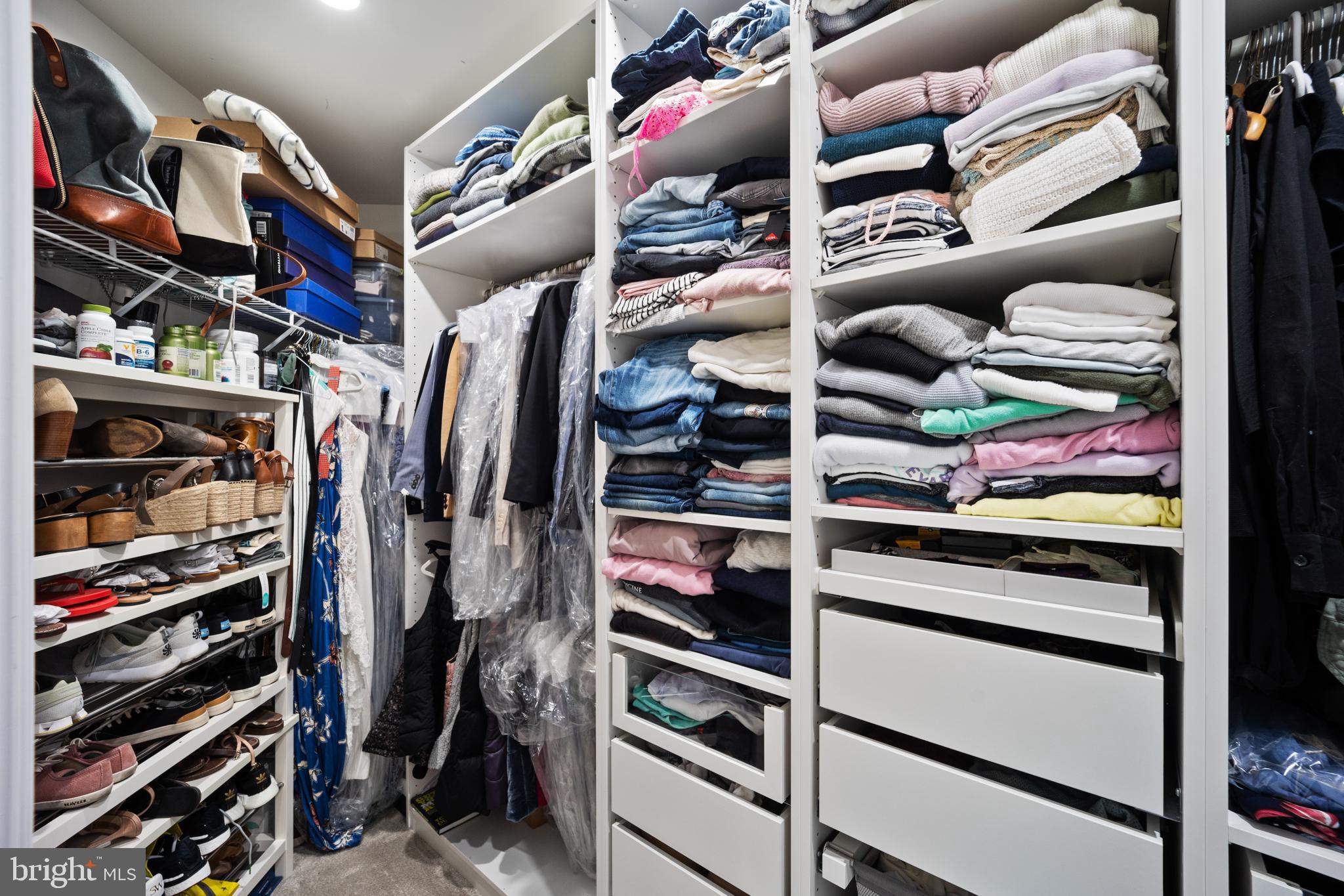 PICKERING MEADOWS - Residential