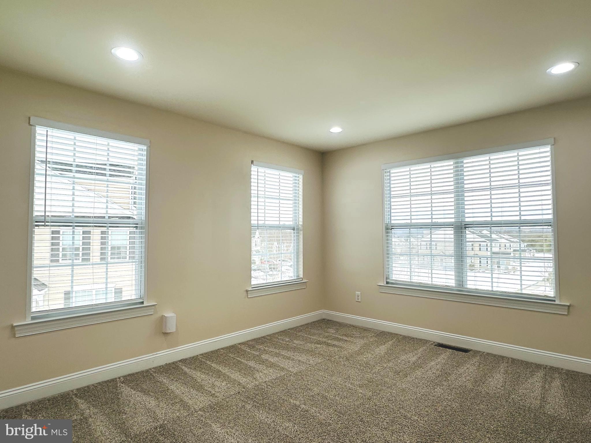 COLEBROOK - Residential