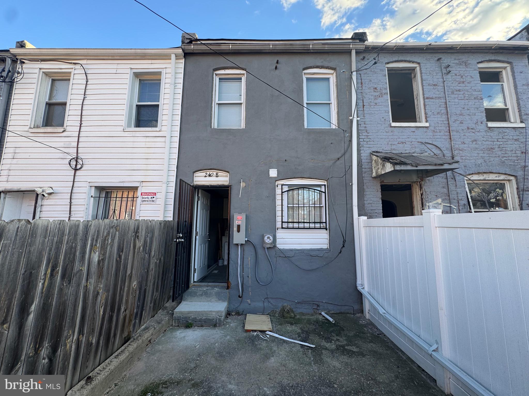 MILL HILL - Residential