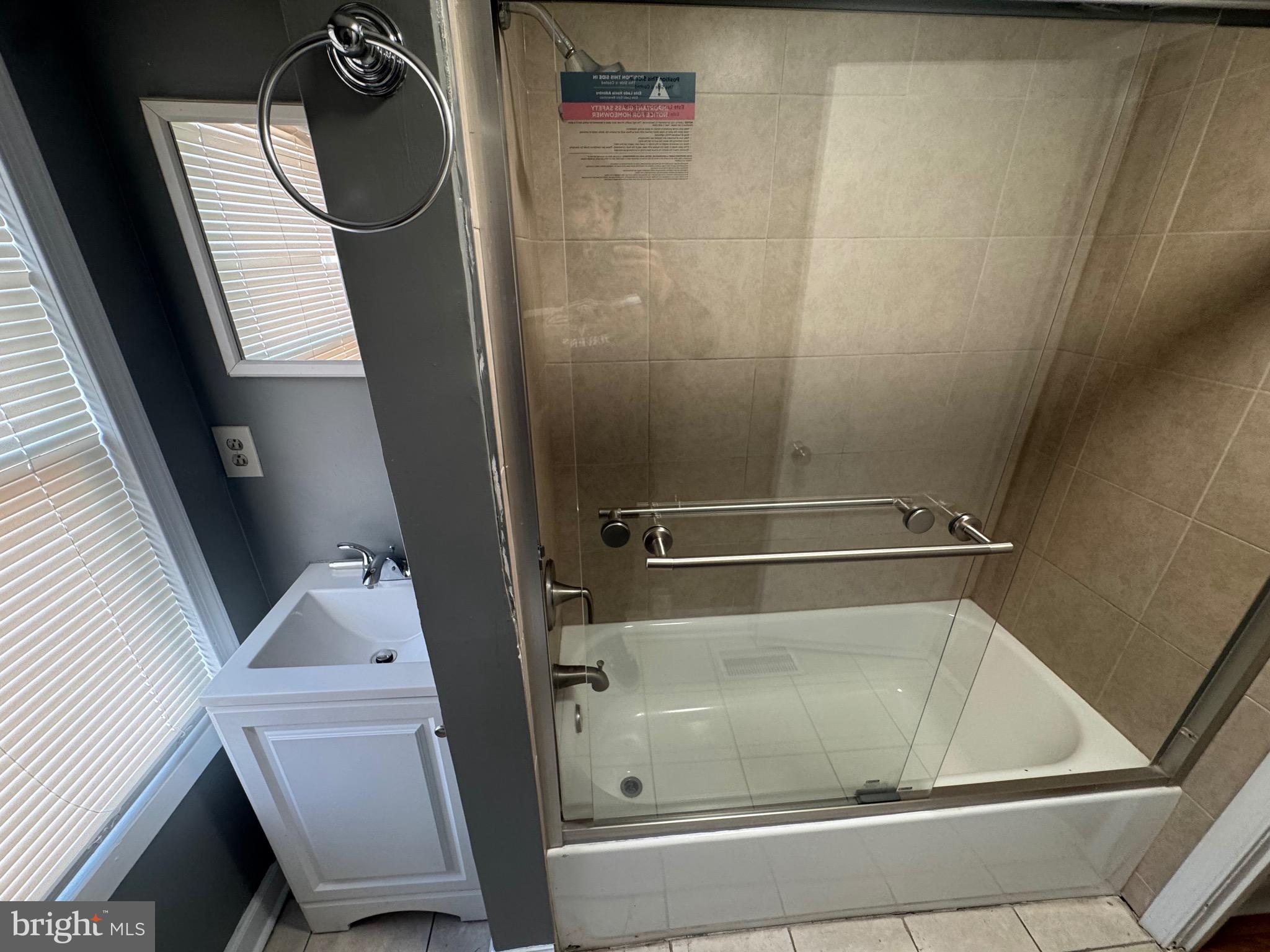 MILL HILL - Residential