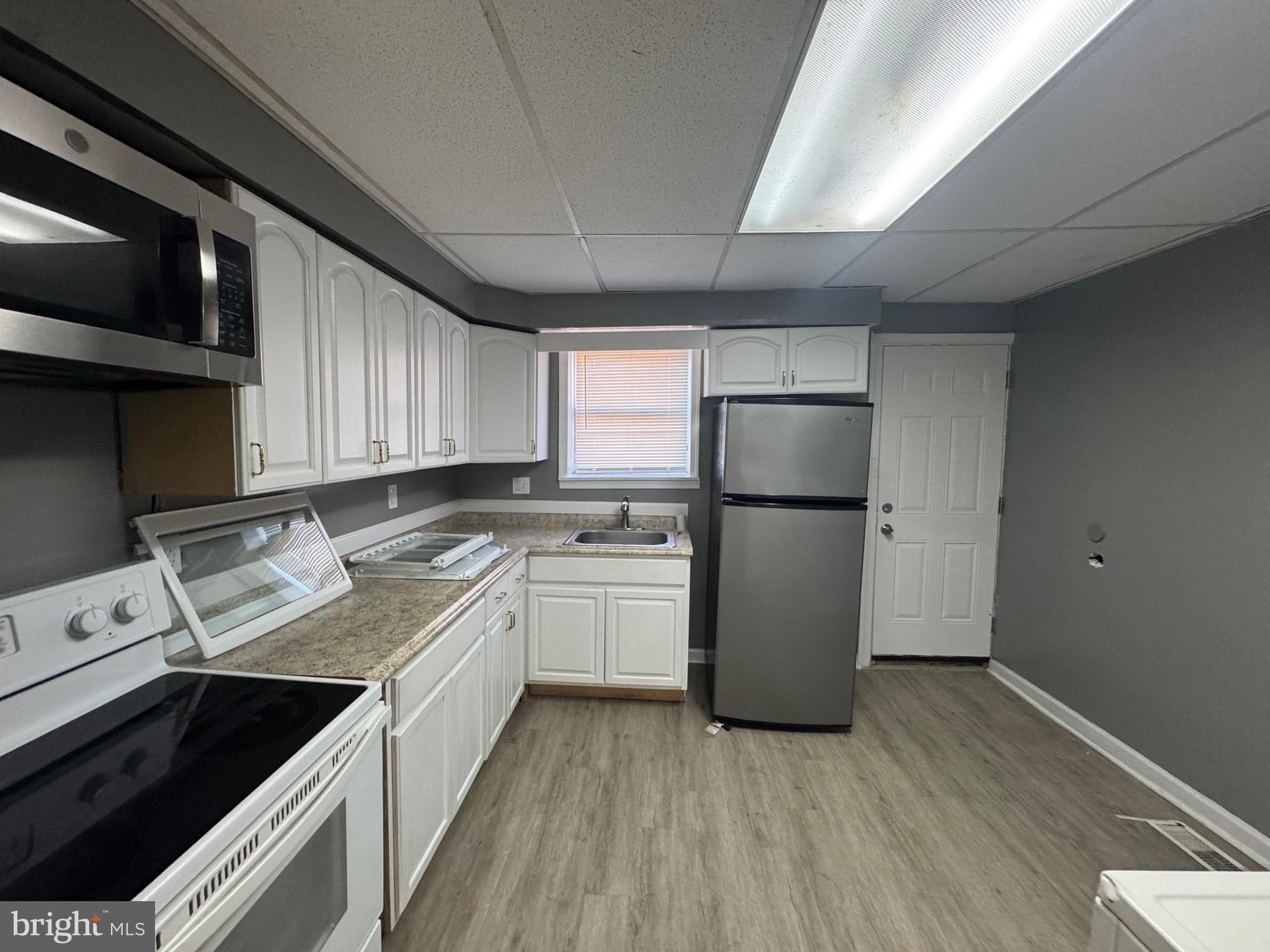 MILL HILL - Residential