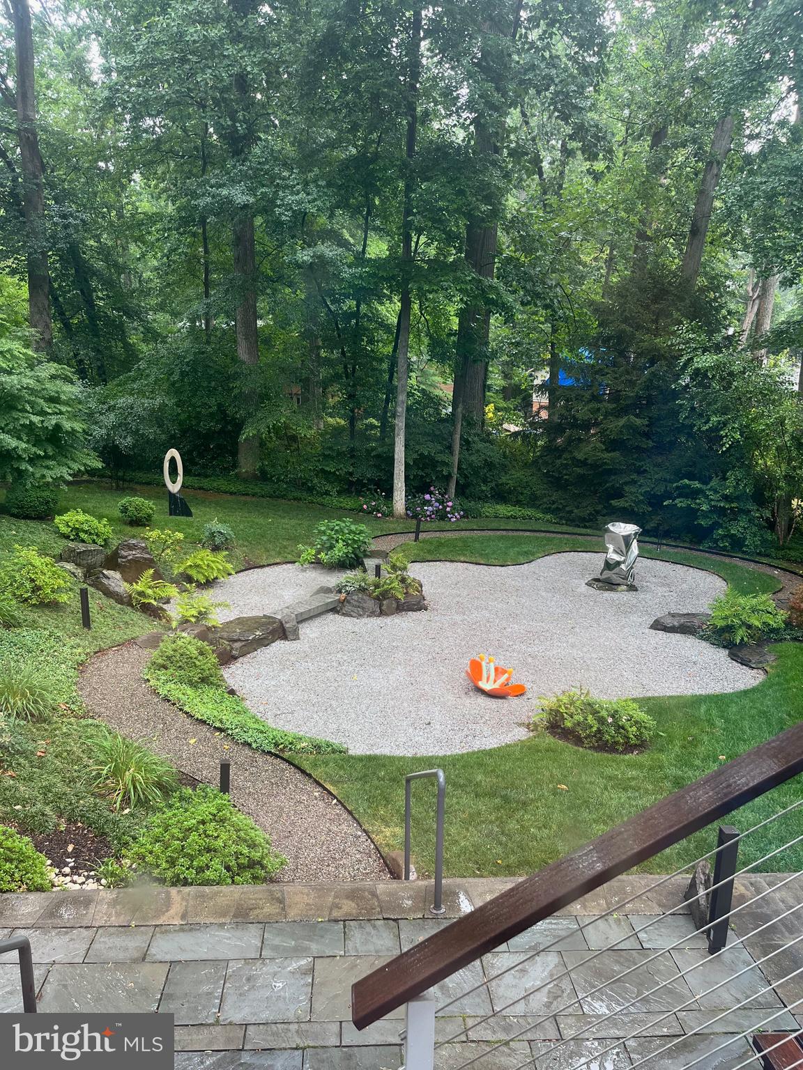 LAKE BARCROFT - Residential