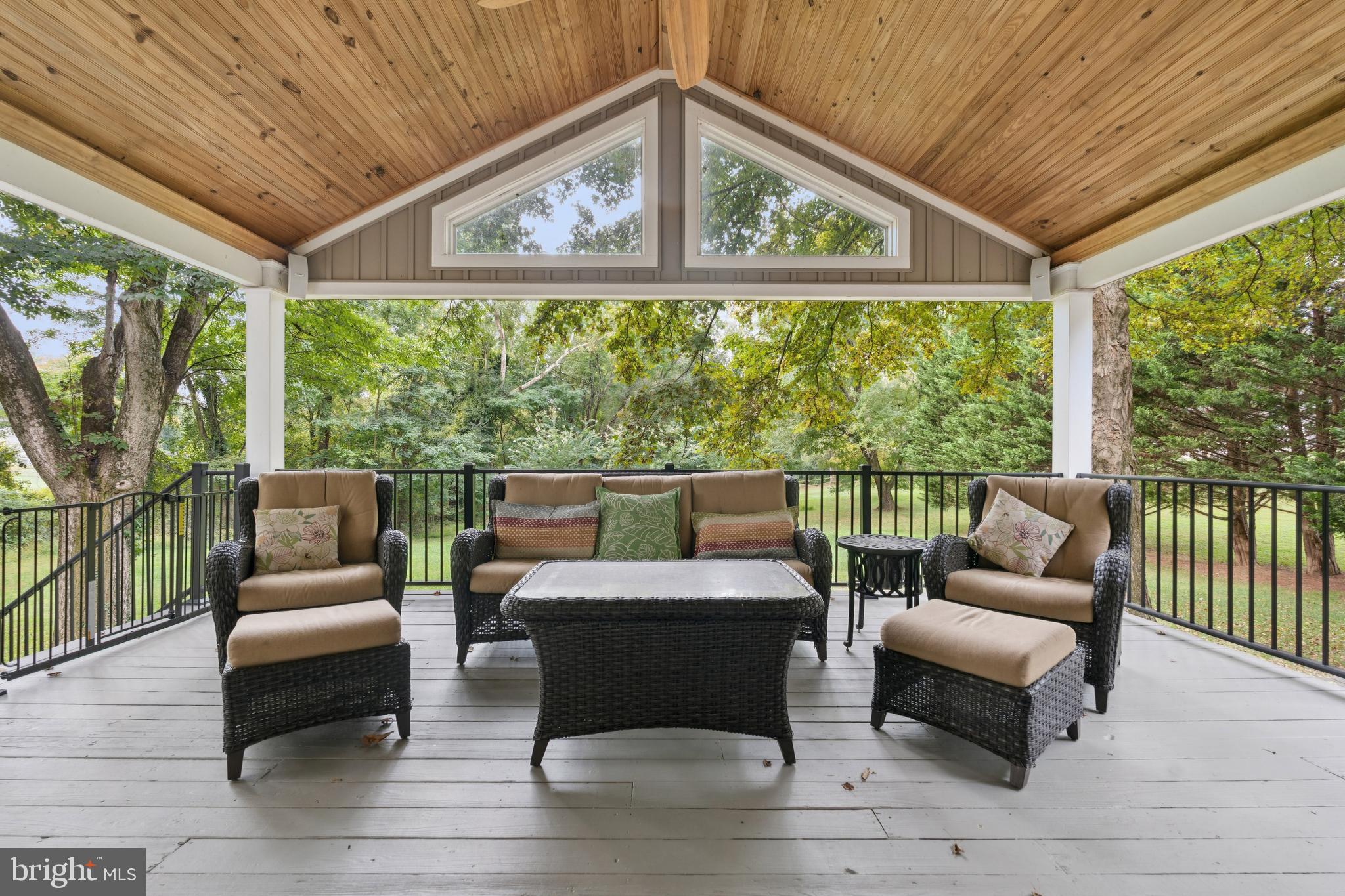 RAVENHURST - Residential