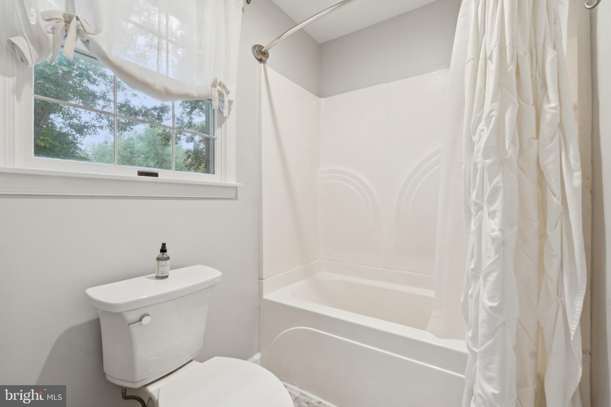 RAVENHURST - Residential