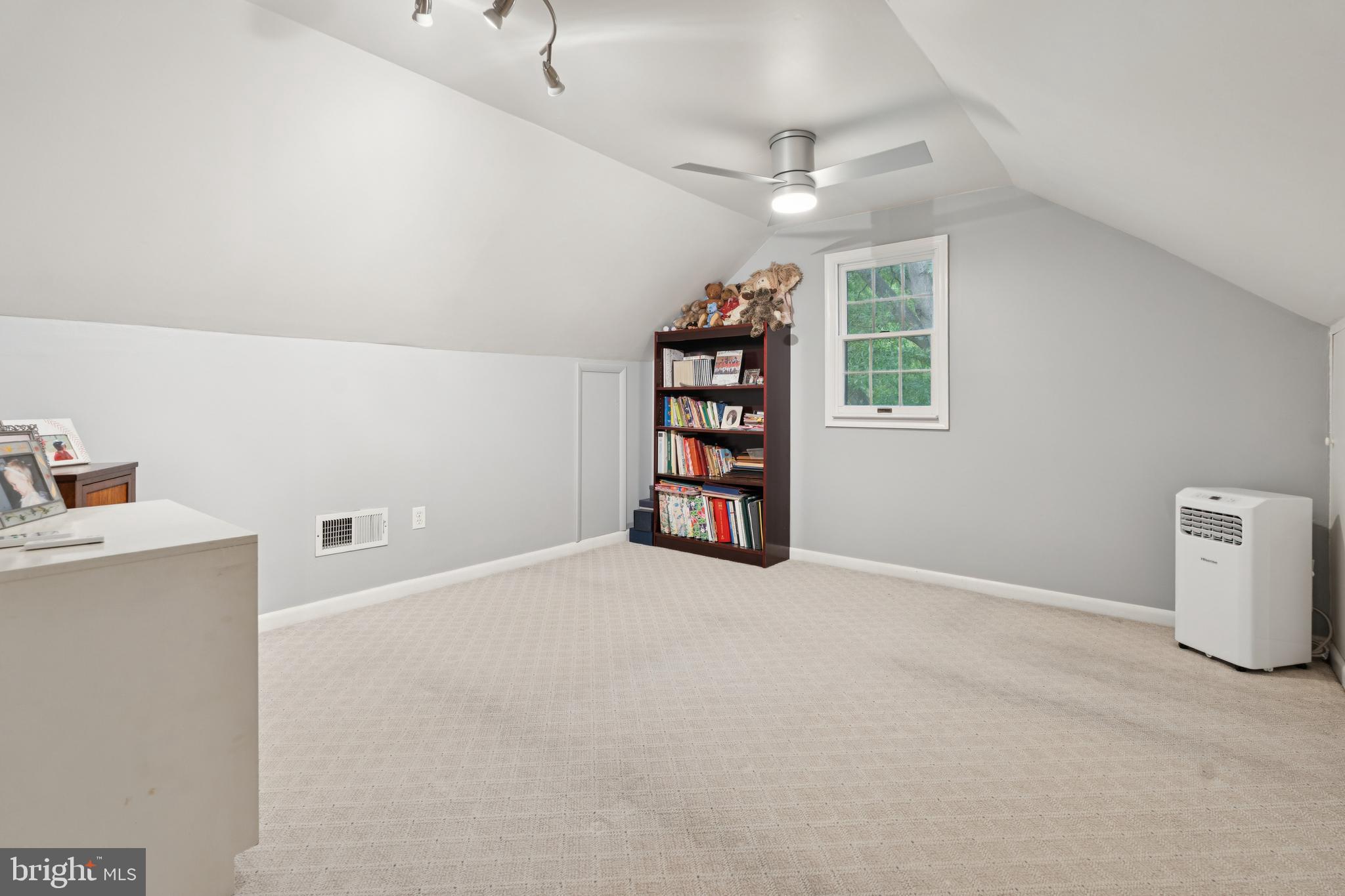 RAVENHURST - Residential