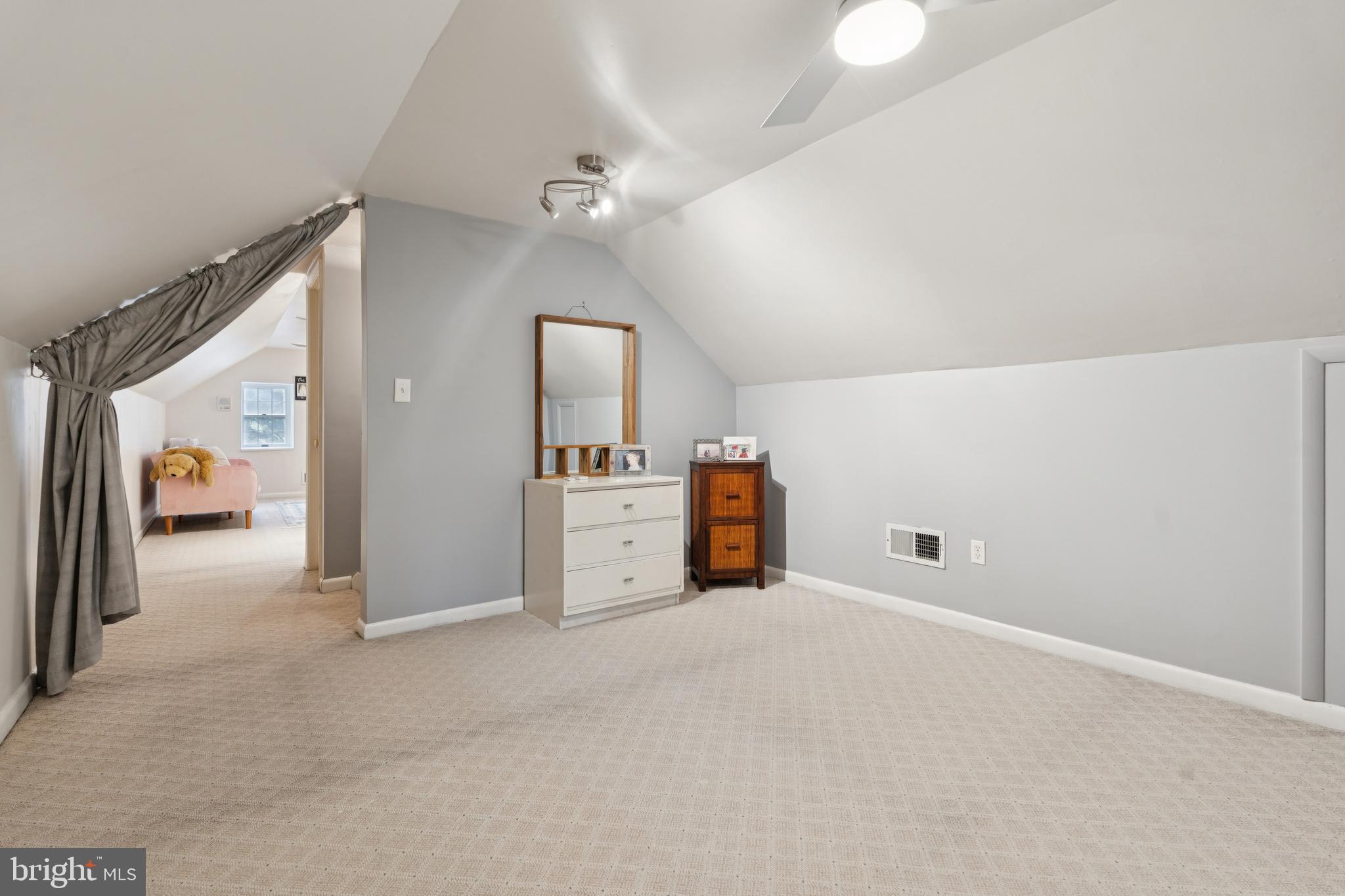 RAVENHURST - Residential