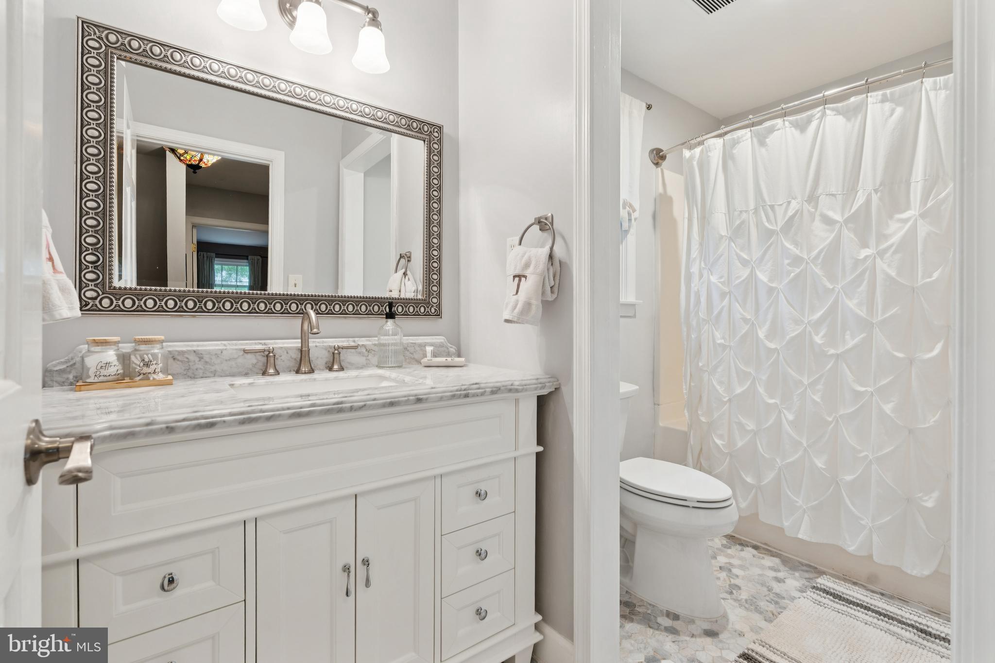 RAVENHURST - Residential